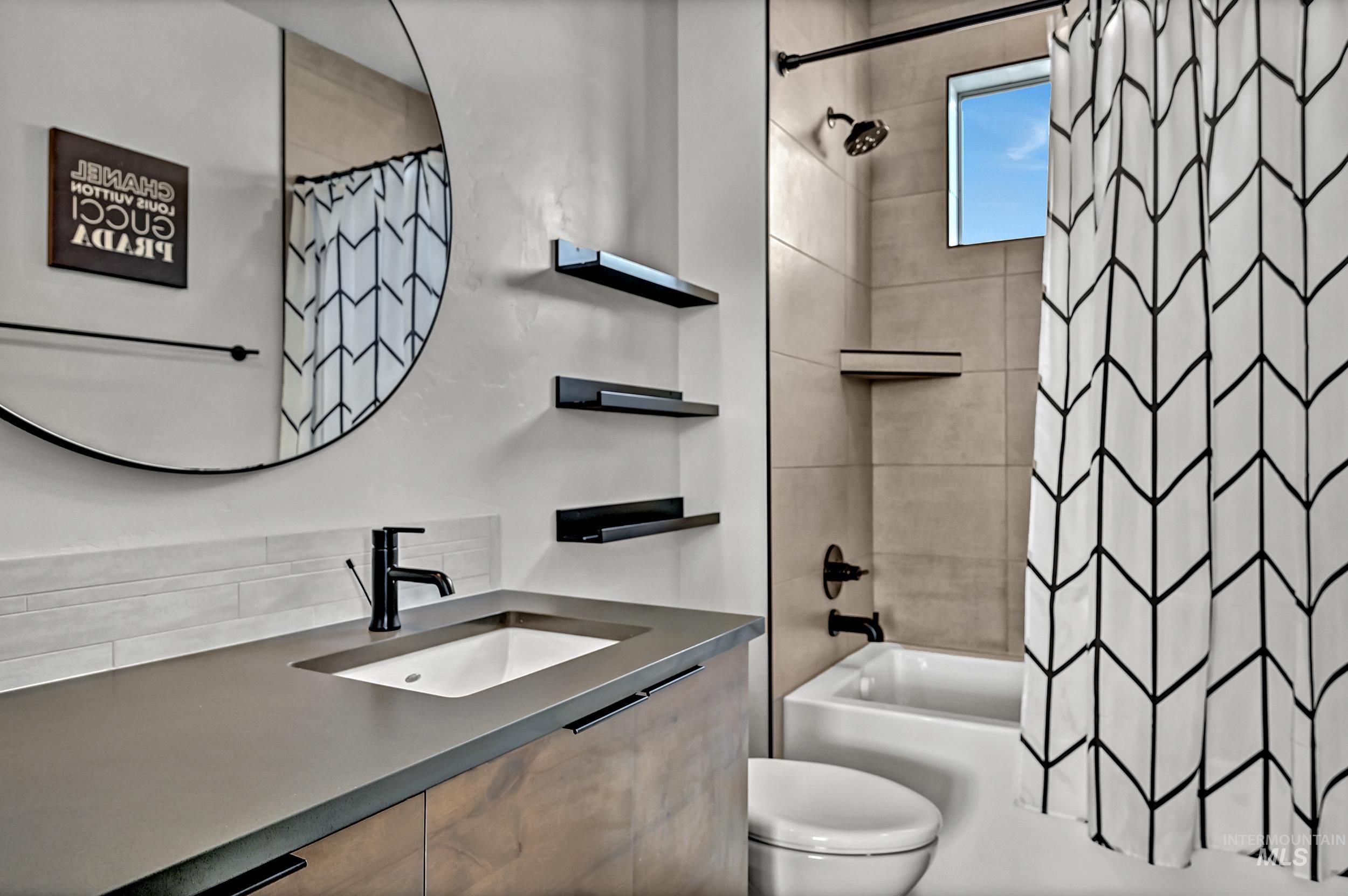 4164 E Goldstone Drive, Meridian, Idaho 83642, 4 Bedrooms, 3 Bathrooms, Residential For Sale, Price $997,000,MLS 98977387