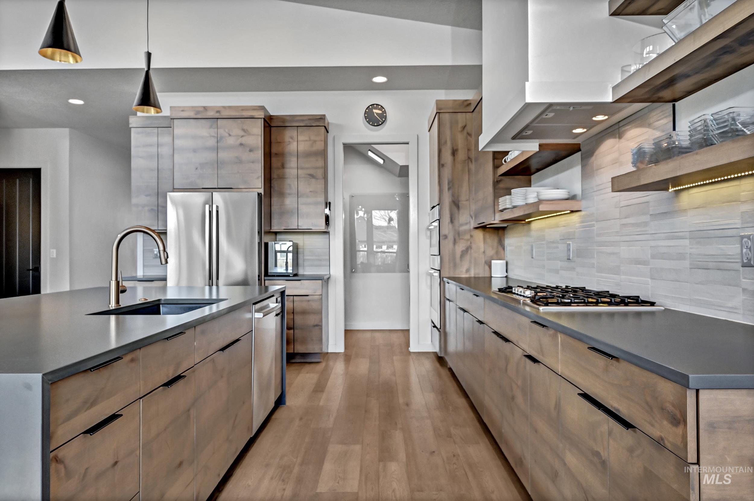 4164 E Goldstone Drive, Meridian, Idaho 83642, 4 Bedrooms, 3 Bathrooms, Residential For Sale, Price $997,000,MLS 98977387