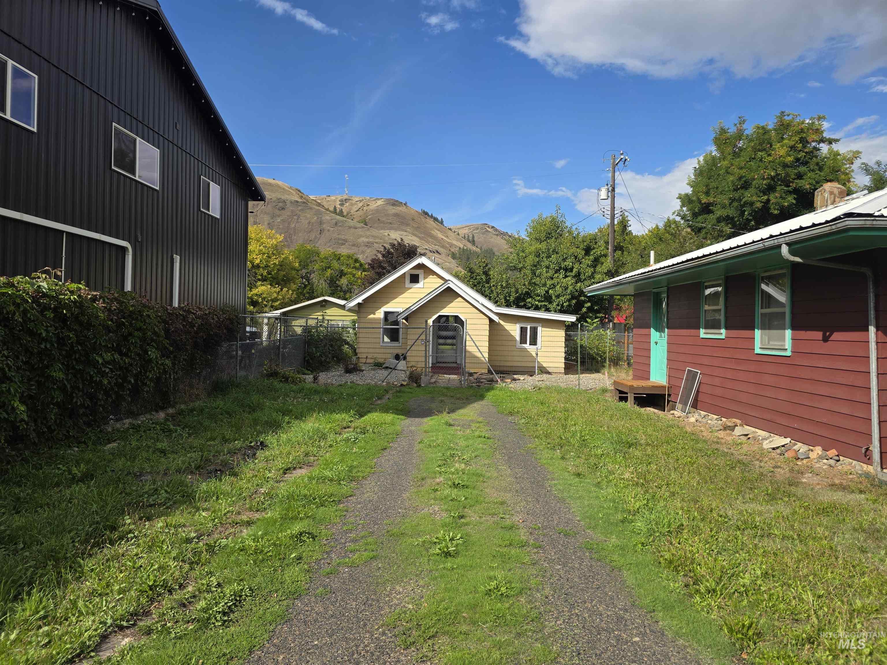 210 Pine Ave, Kooskia, Idaho 83539, 1 Bedroom, 1 Bathroom, Residential For Sale, Price $129,000,MLS 98977389