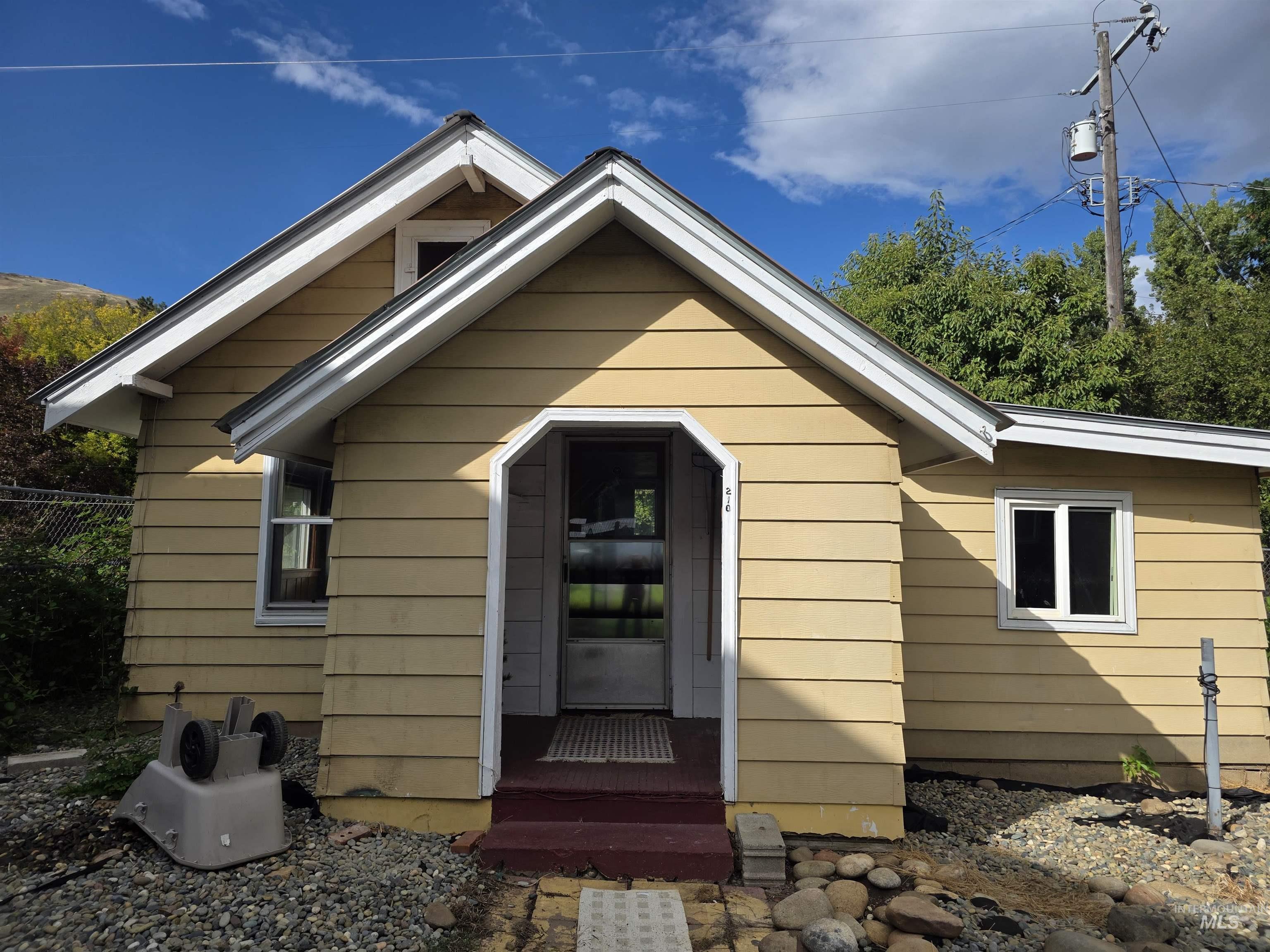 210 Pine Ave, Kooskia, Idaho 83539, 1 Bedroom, 1 Bathroom, Residential For Sale, Price $129,000,MLS 98977389