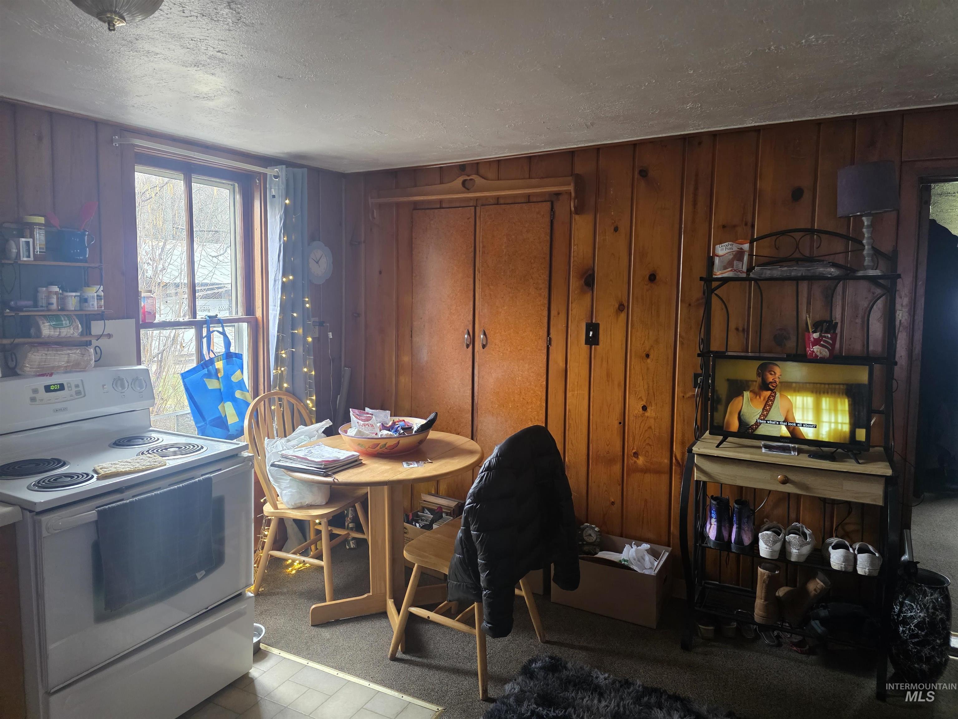 210 Pine Ave, Kooskia, Idaho 83539, 1 Bedroom, 1 Bathroom, Residential For Sale, Price $129,000, 98977389