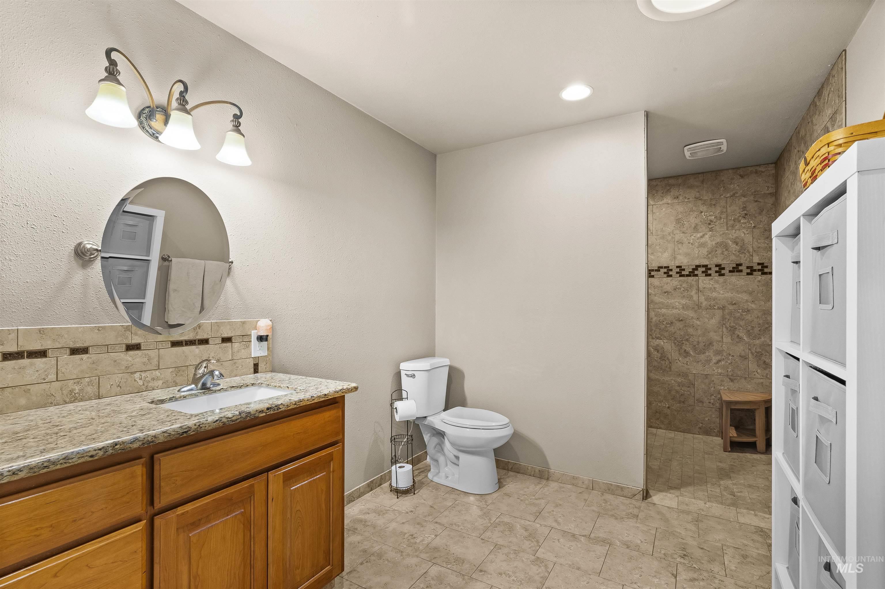 3413 Bluebird Circle, Lewiston, Idaho 83501, 4 Bedrooms, 6 Bathrooms, Residential For Sale, Price $755,000,MLS 98977393