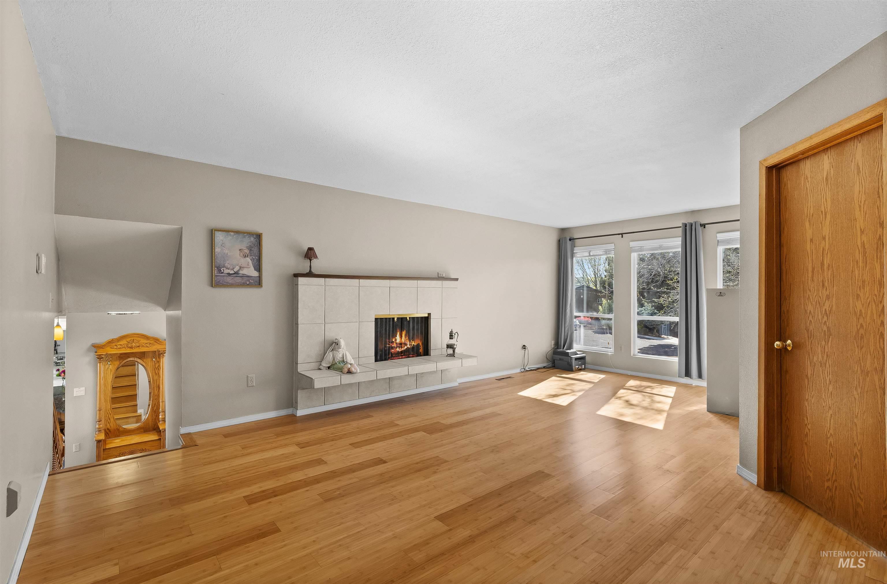 3413 Bluebird Circle, Lewiston, Idaho 83501, 4 Bedrooms, 6 Bathrooms, Residential For Sale, Price $755,000,MLS 98977393