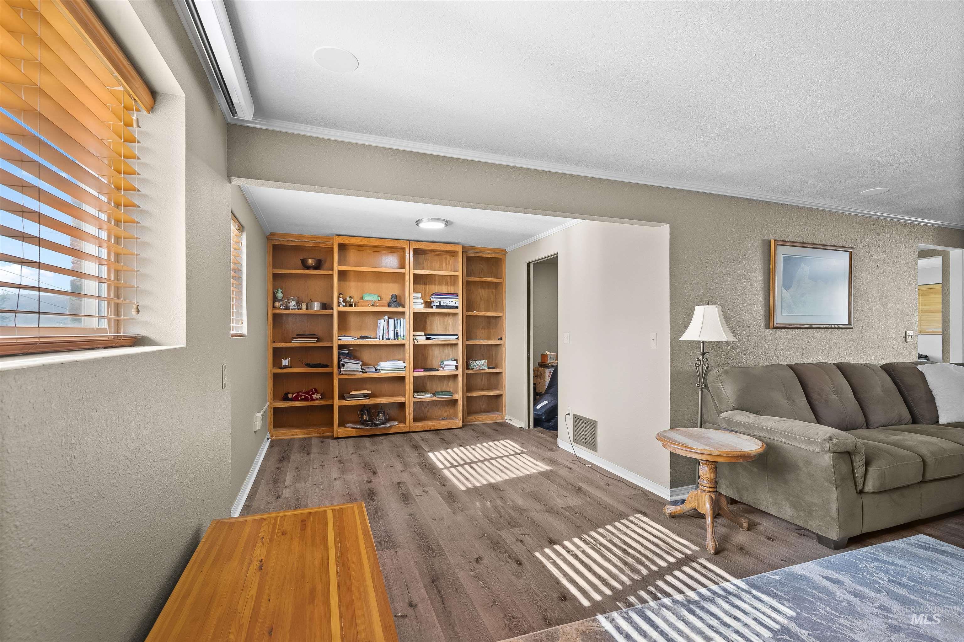 3413 Bluebird Circle, Lewiston, Idaho 83501, 4 Bedrooms, 6 Bathrooms, Residential For Sale, Price $755,000,MLS 98977393