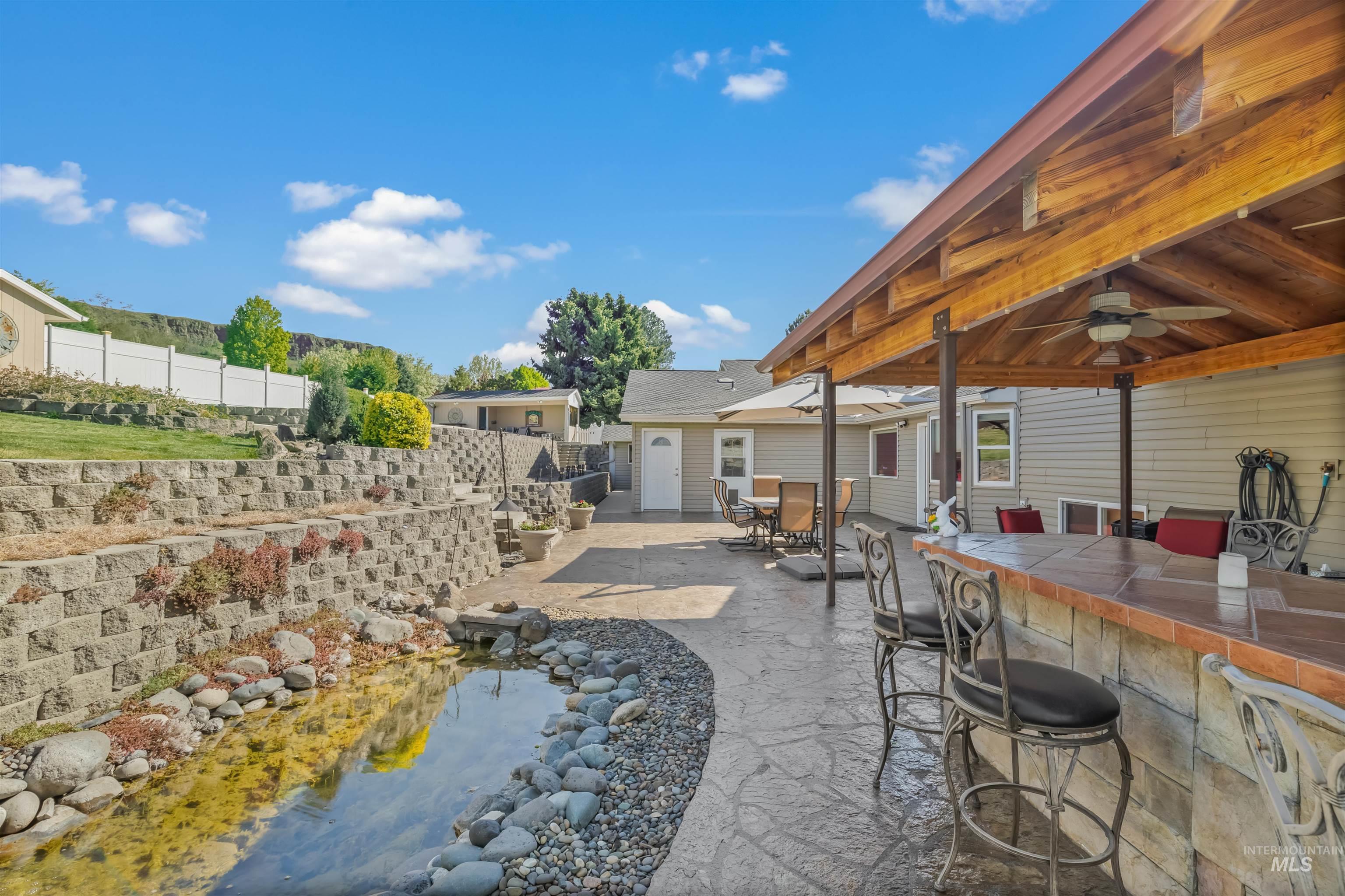 3413 Bluebird Circle, Lewiston, Idaho 83501, 4 Bedrooms, 6 Bathrooms, Residential For Sale, Price $755,000,MLS 98977393