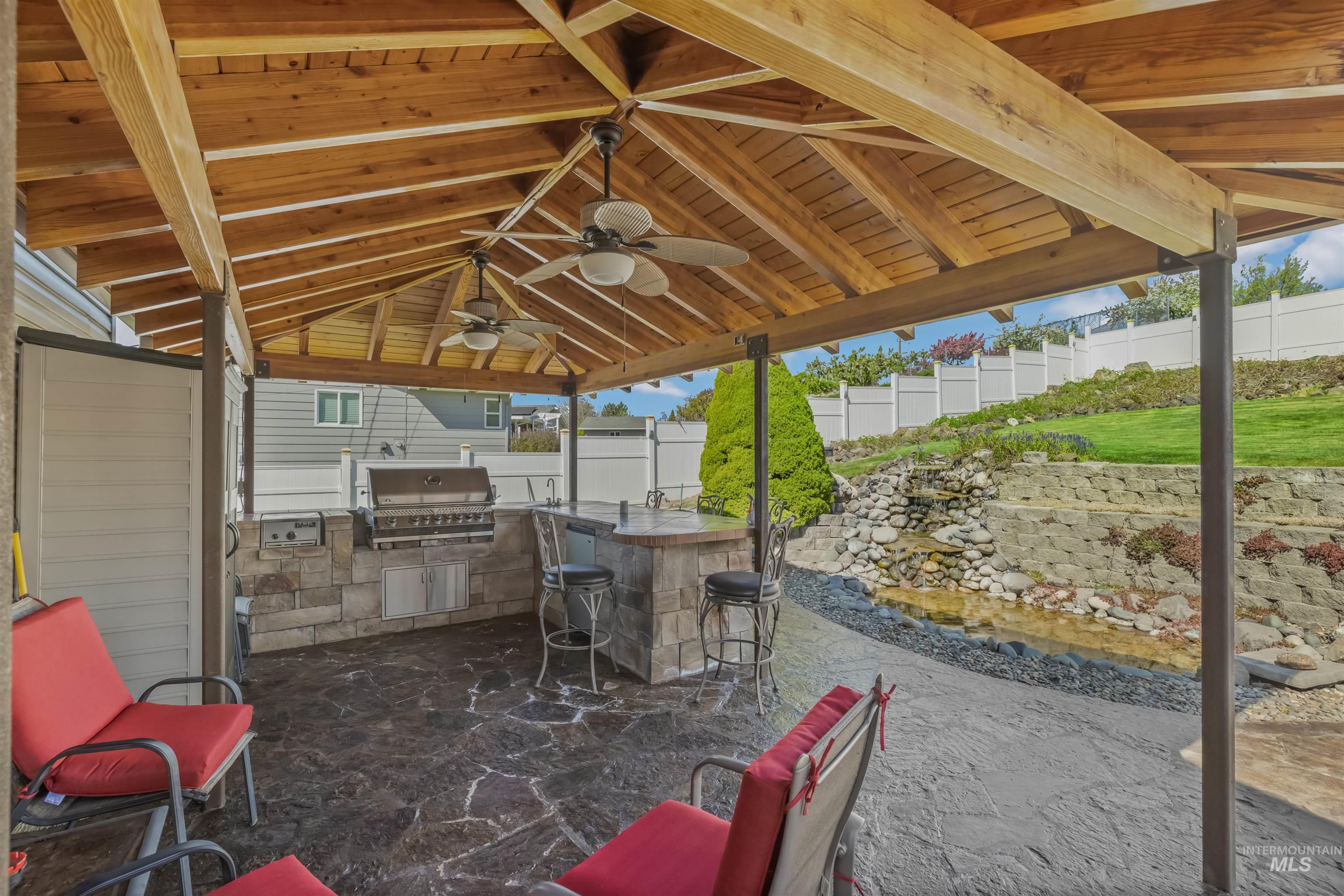 3413 Bluebird Circle, Lewiston, Idaho 83501, 4 Bedrooms, 6 Bathrooms, Residential For Sale, Price $755,000,MLS 98977393