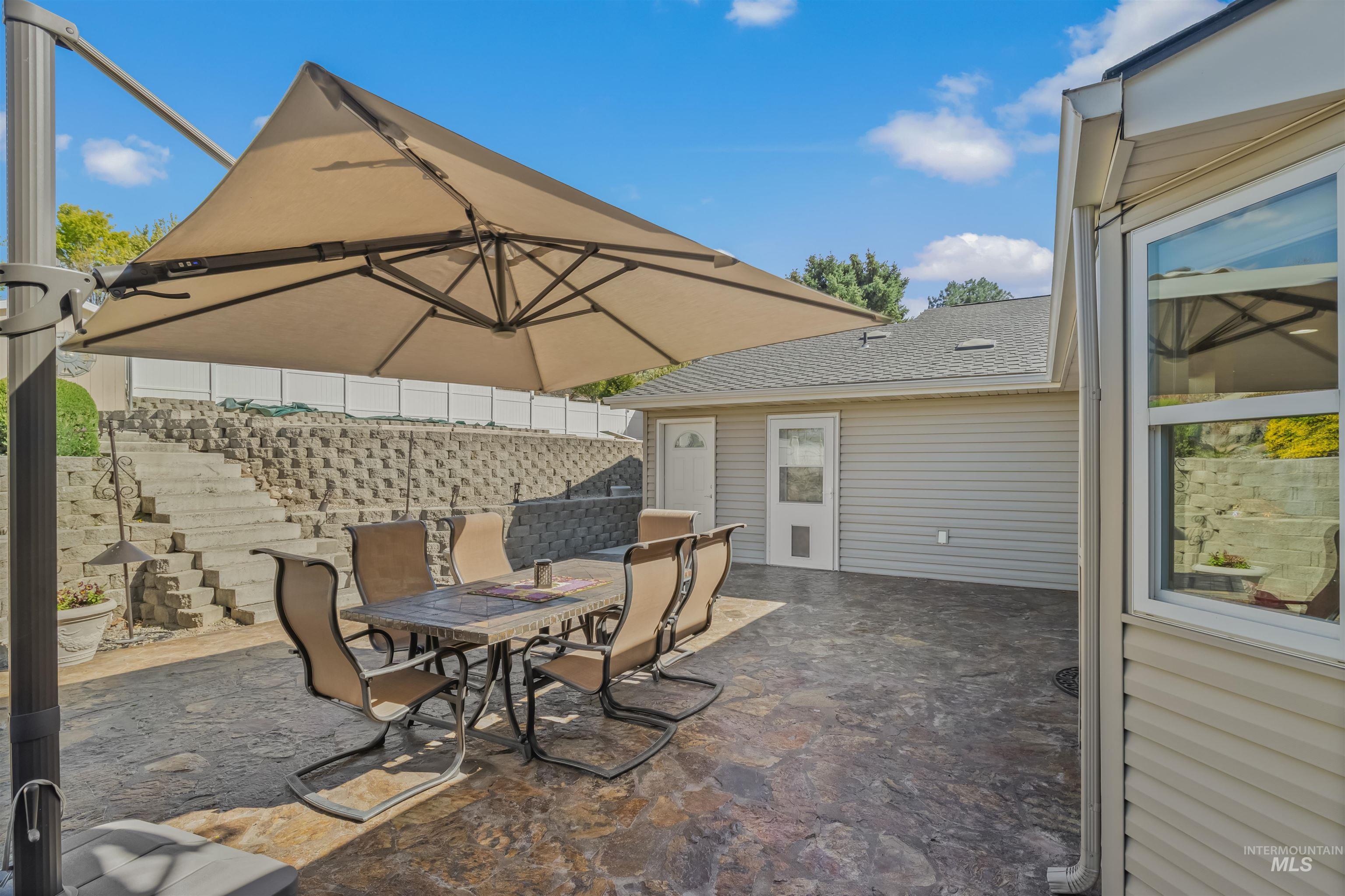 3413 Bluebird Circle, Lewiston, Idaho 83501, 4 Bedrooms, 6 Bathrooms, Residential For Sale, Price $755,000,MLS 98977393