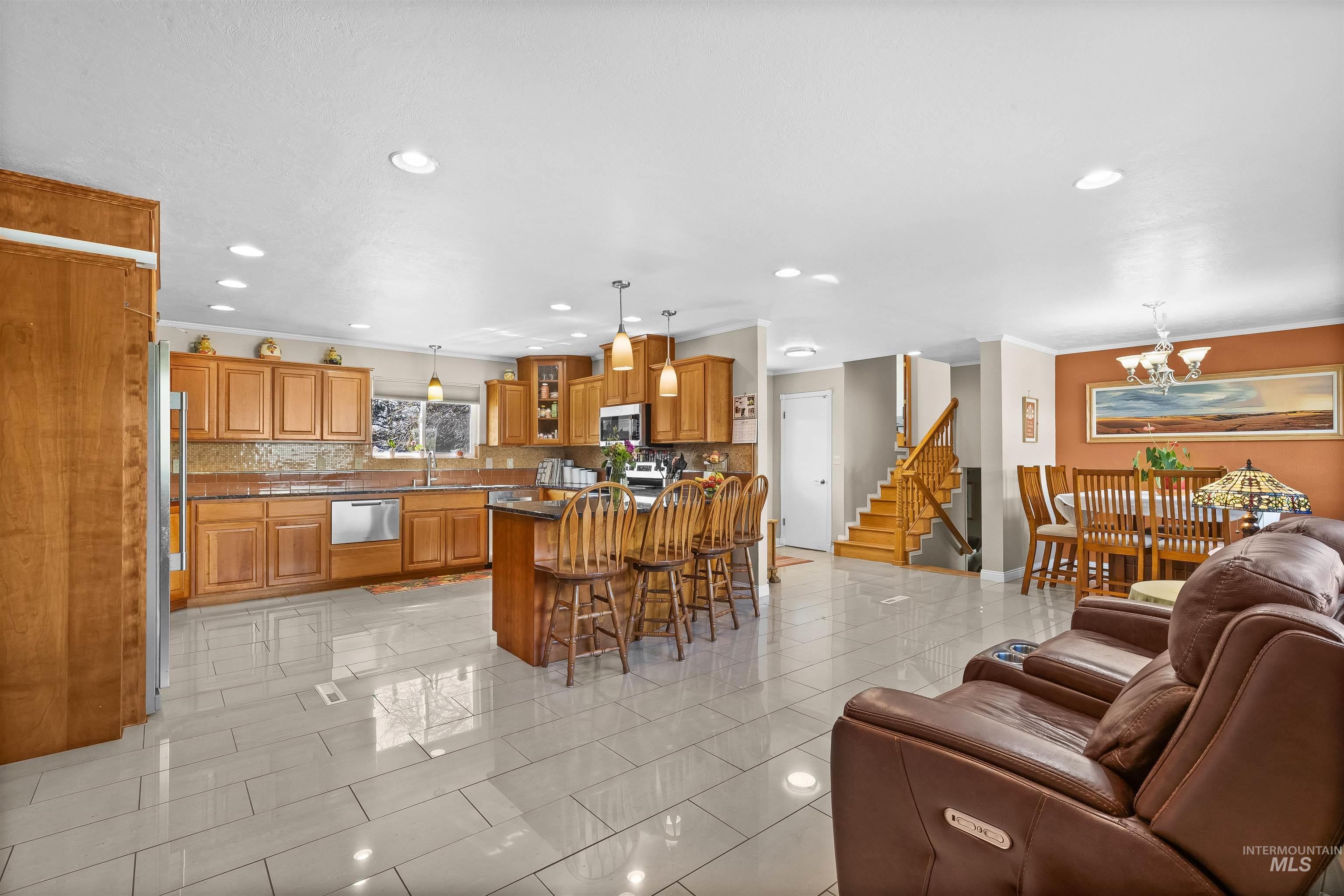 3413 Bluebird Circle, Lewiston, Idaho 83501, 4 Bedrooms, 6 Bathrooms, Residential For Sale, Price $755,000,MLS 98977393