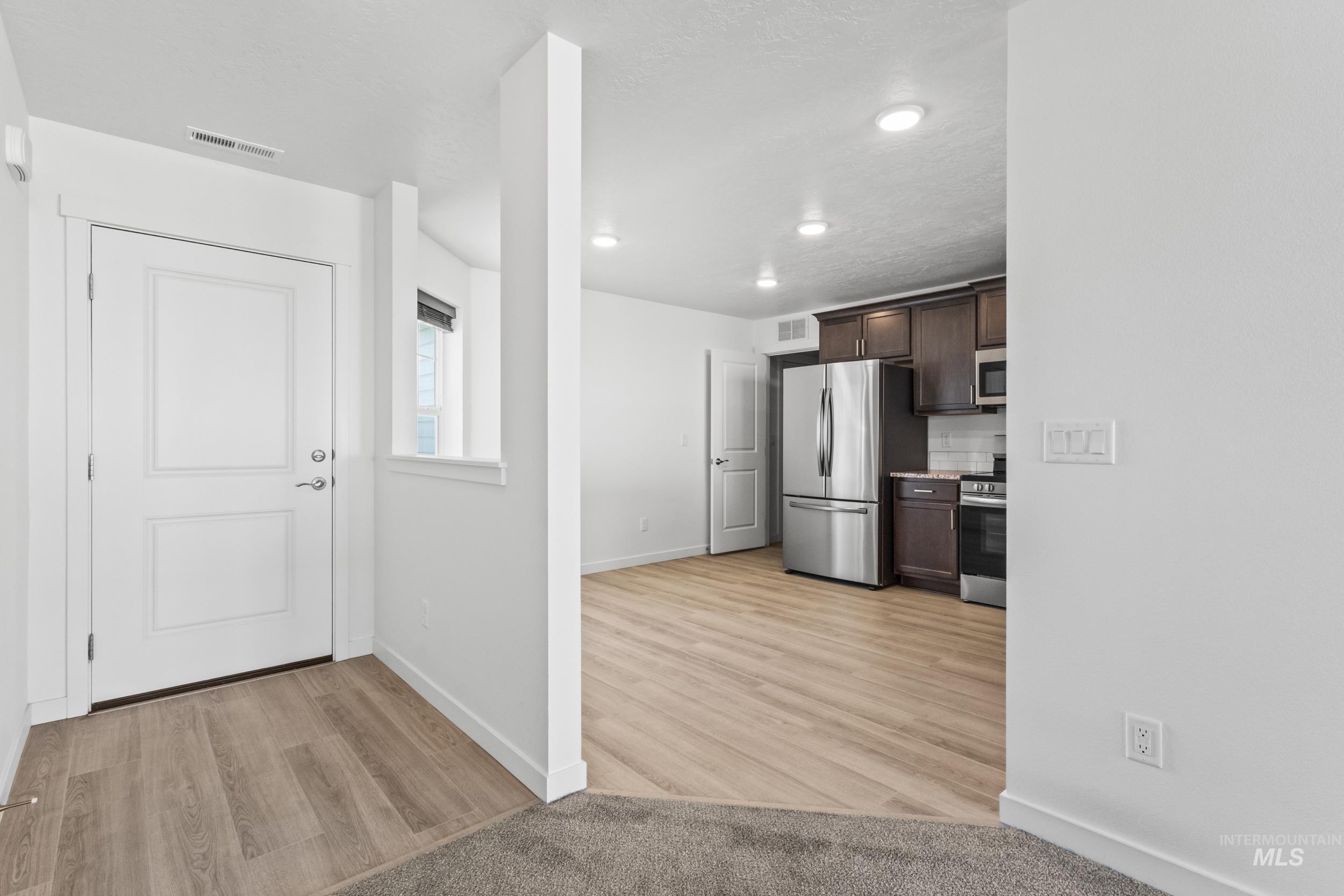 12320 Shadow River St, Caldwell, Idaho 83607, 3 Bedrooms, 2 Bathrooms, Residential For Sale, Price $350,000,MLS 98977396