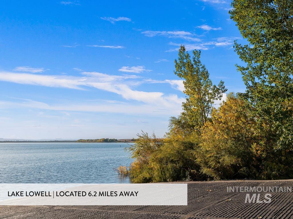 12320 Shadow River St, Caldwell, Idaho 83607, 3 Bedrooms, 2 Bathrooms, Residential For Sale, Price $350,000,MLS 98977396