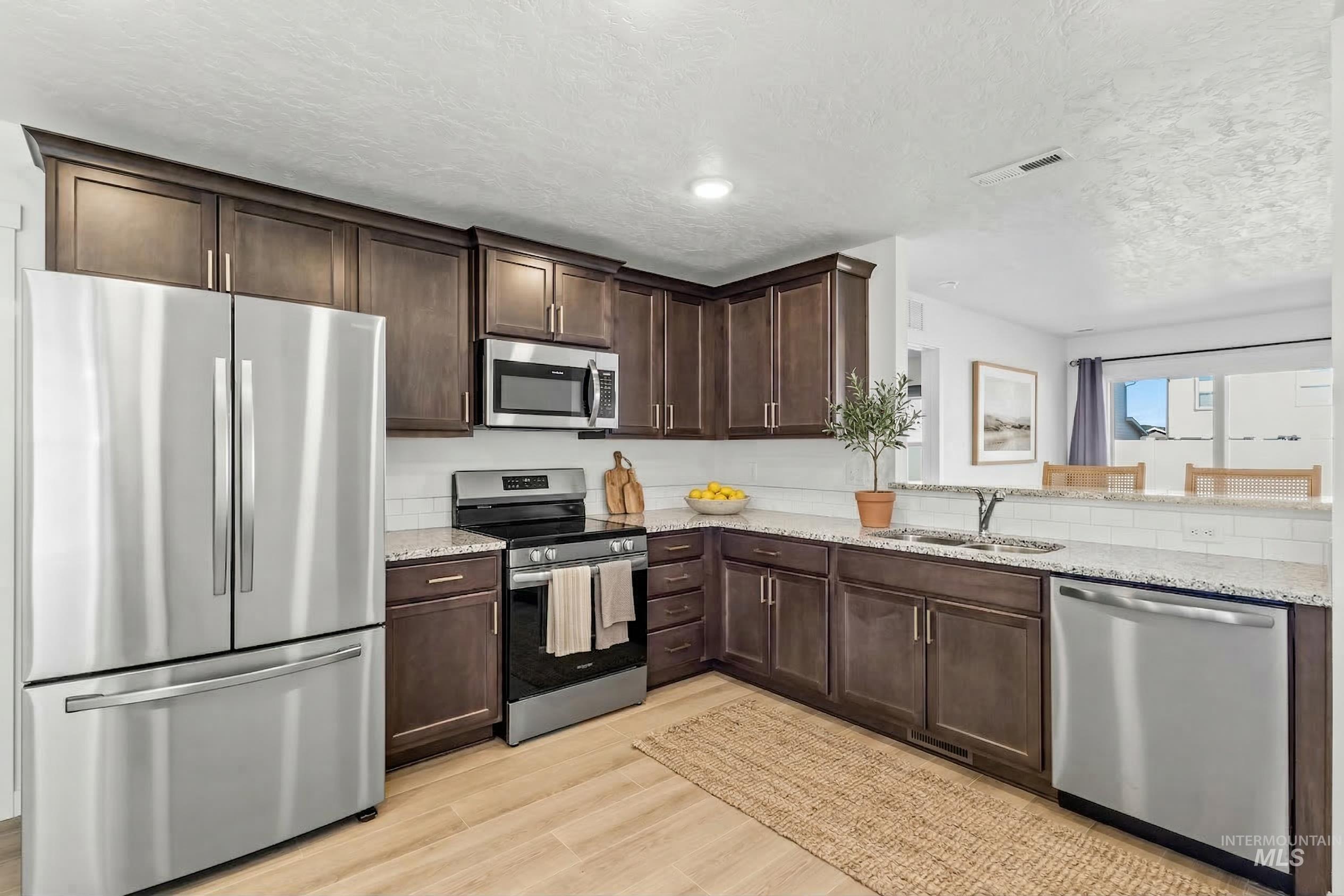 12320 Shadow River St, Caldwell, Idaho 83607, 3 Bedrooms, 2 Bathrooms, Residential For Sale, Price $350,000,MLS 98977396