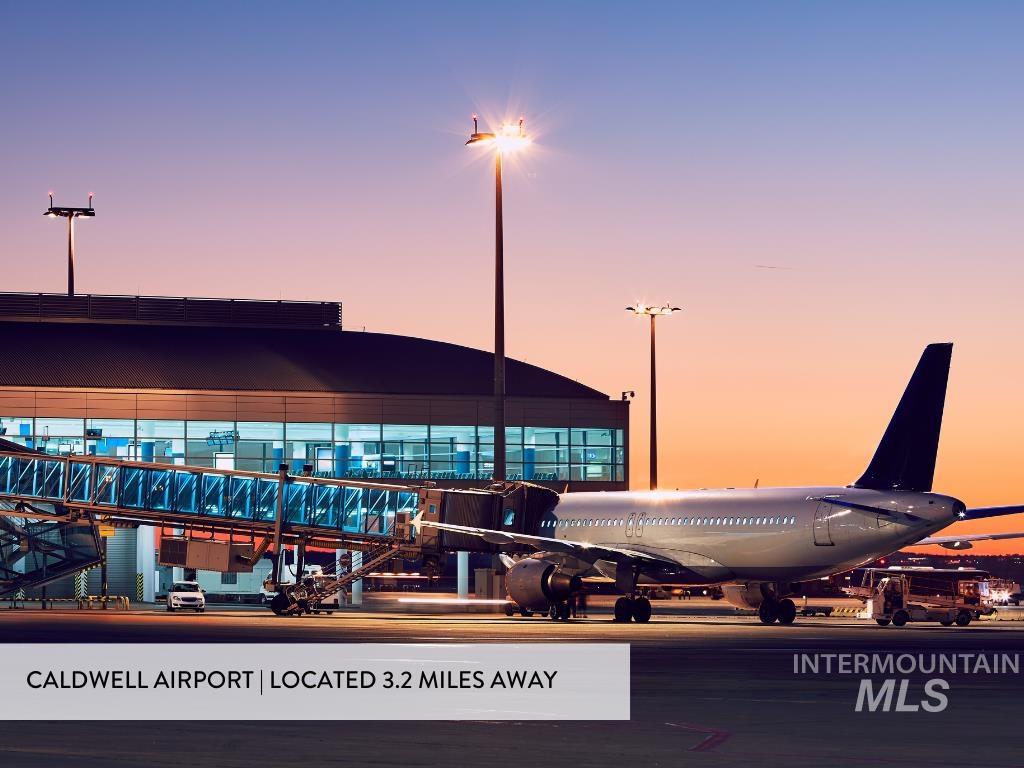 12320 Shadow River St, Caldwell, Idaho 83607, 3 Bedrooms, 2 Bathrooms, Residential For Sale, Price $350,000,MLS 98977396