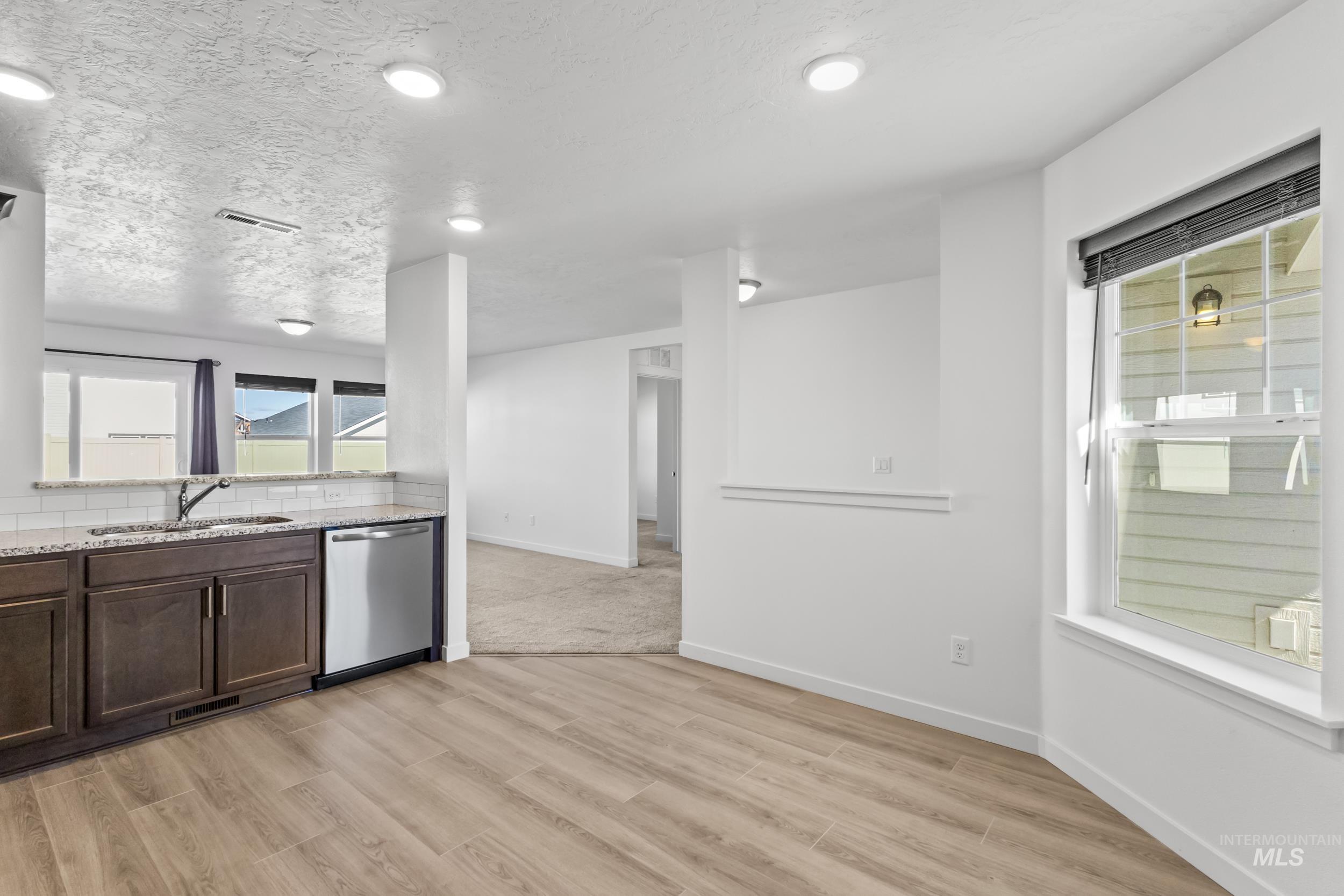 12320 Shadow River St, Caldwell, Idaho 83607, 3 Bedrooms, 2 Bathrooms, Residential For Sale, Price $350,000,MLS 98977396