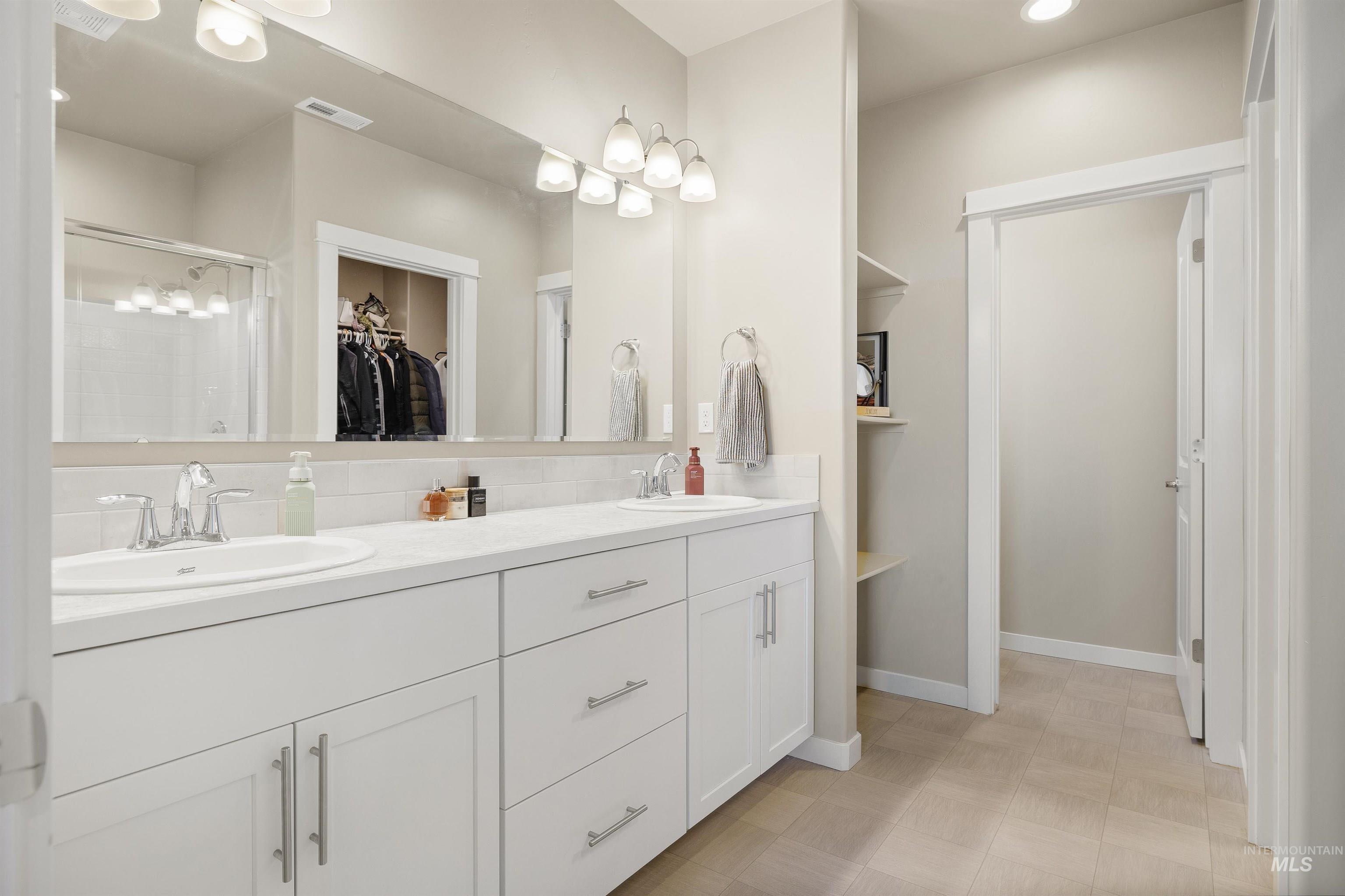 731 Cheri Ct., Kimberly, Idaho 83341, 3 Bedrooms, 2 Bathrooms, Residential For Sale, Price $409,900,MLS 98977397