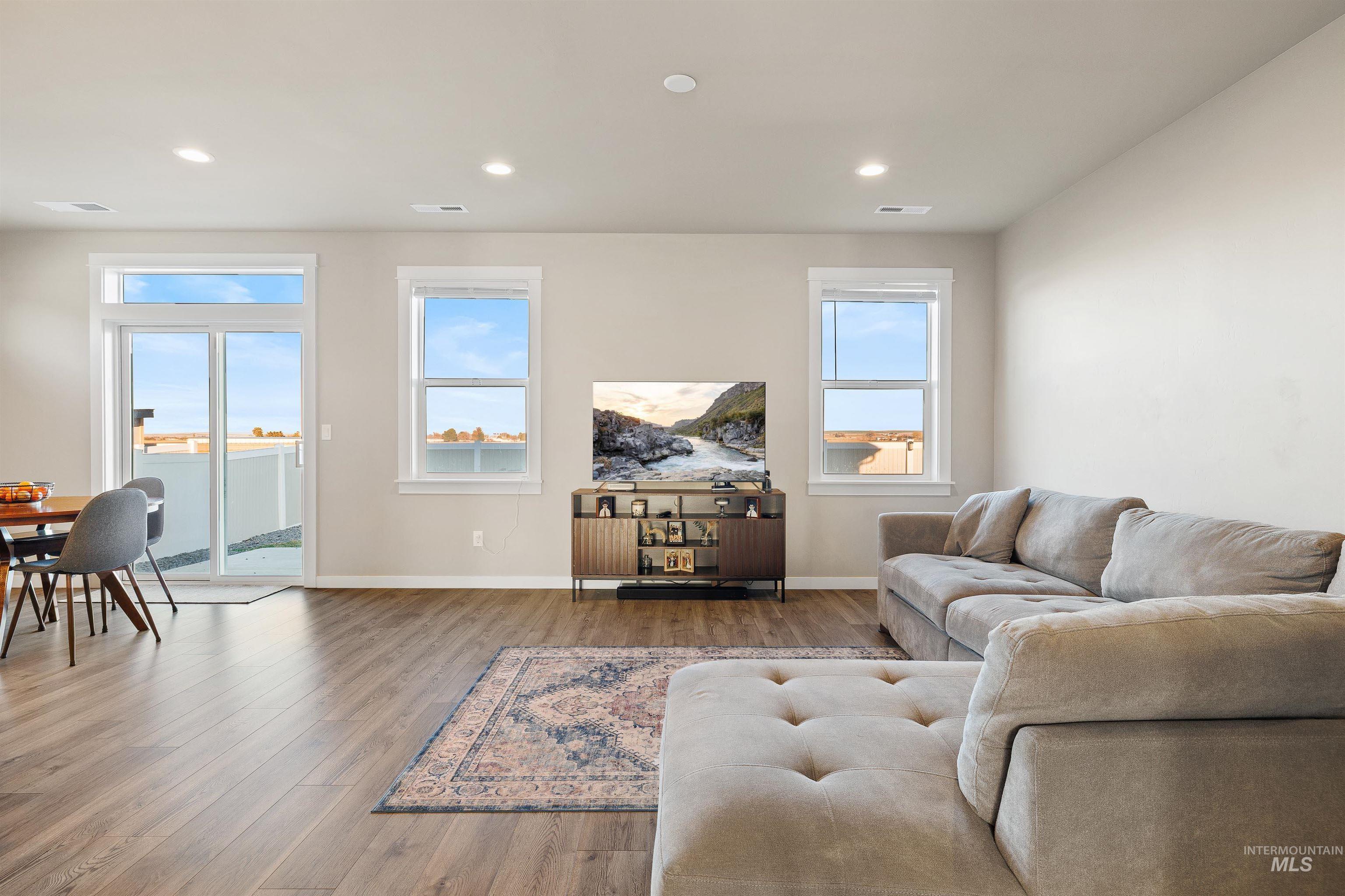 731 Cheri Ct., Kimberly, Idaho 83341, 3 Bedrooms, 2 Bathrooms, Residential For Sale, Price $409,900,MLS 98977397