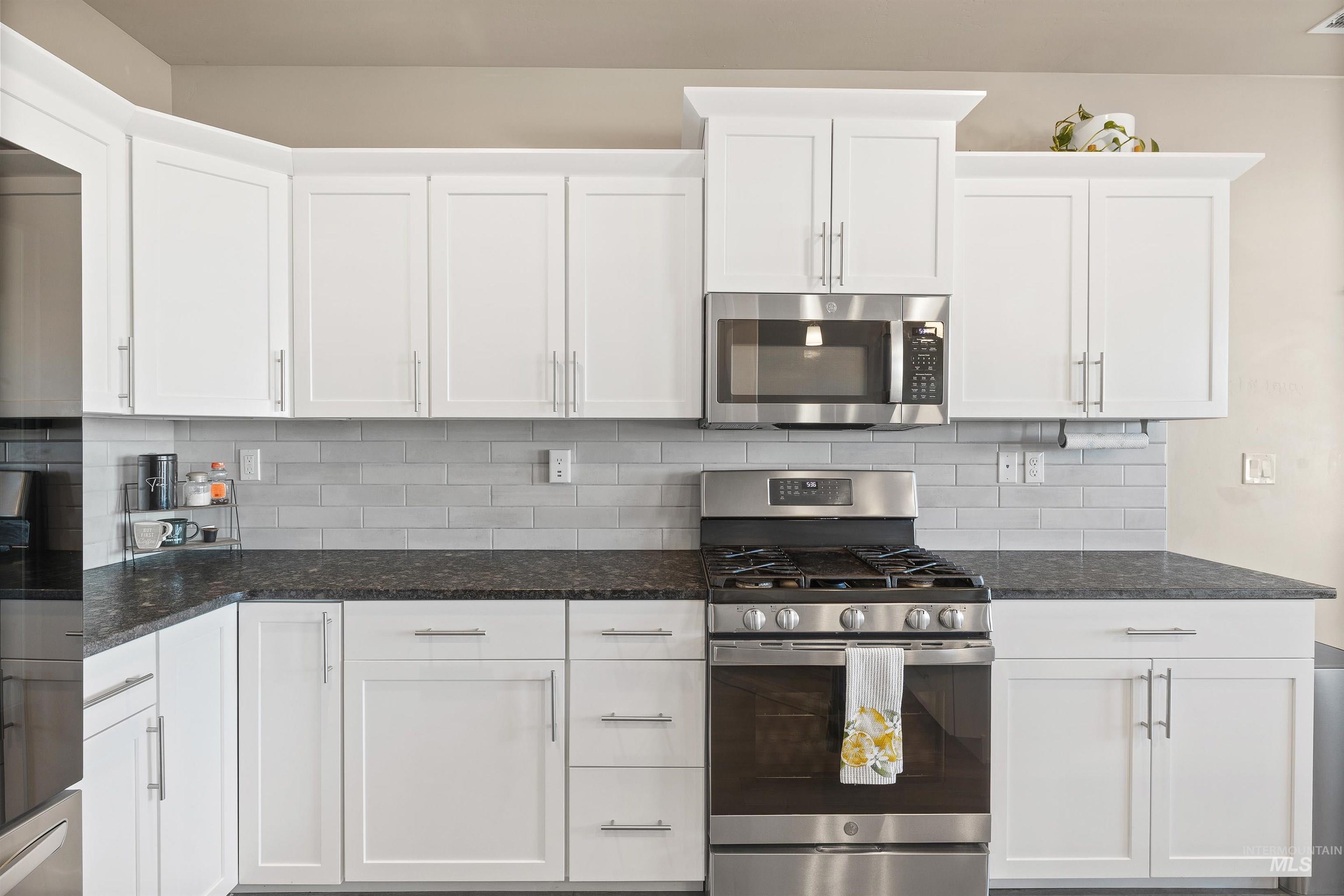 731 Cheri Ct., Kimberly, Idaho 83341, 3 Bedrooms, 2 Bathrooms, Residential For Sale, Price $409,900,MLS 98977397