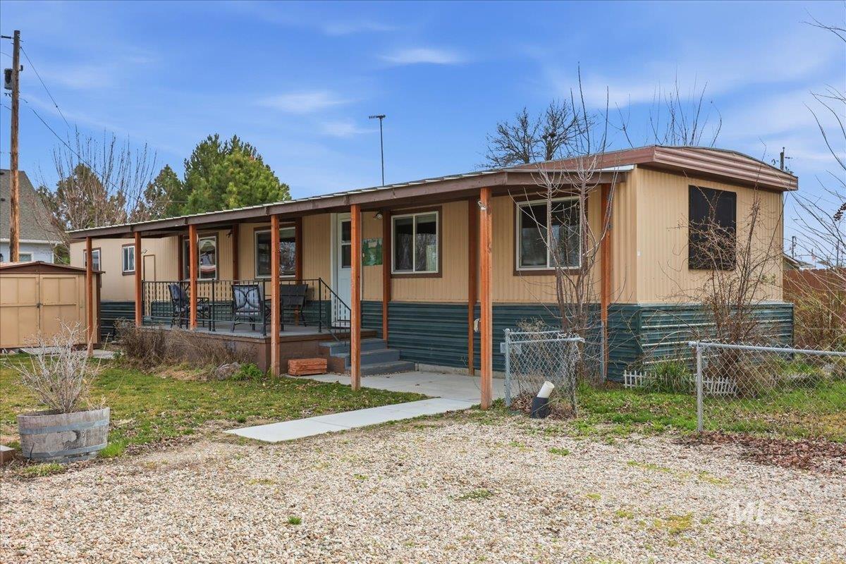 406 Duke Ave, Middleton, Idaho 83644-5508, 2 Bedrooms, 1 Bathroom, Residential For Sale, Price $220,000, 98977398