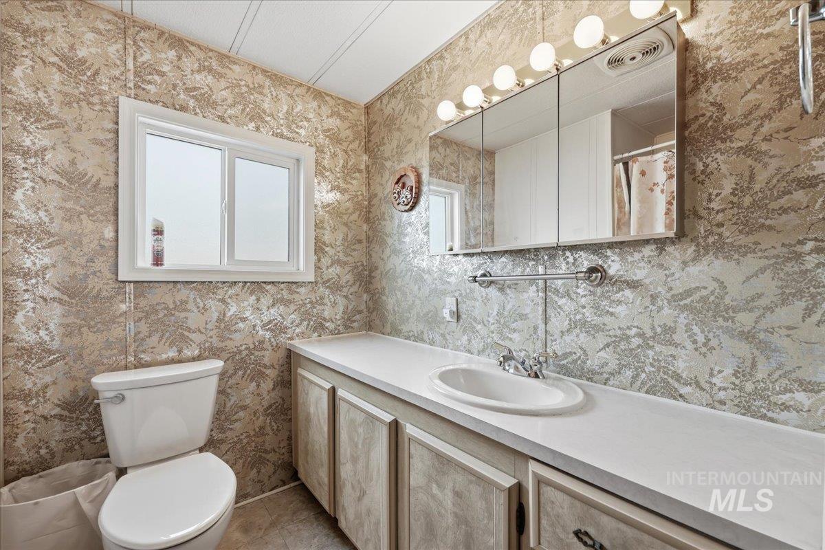 406 Duke Ave, Middleton, Idaho 83644-5508, 2 Bedrooms, 1 Bathroom, Residential For Sale, Price $220,000, 98977398