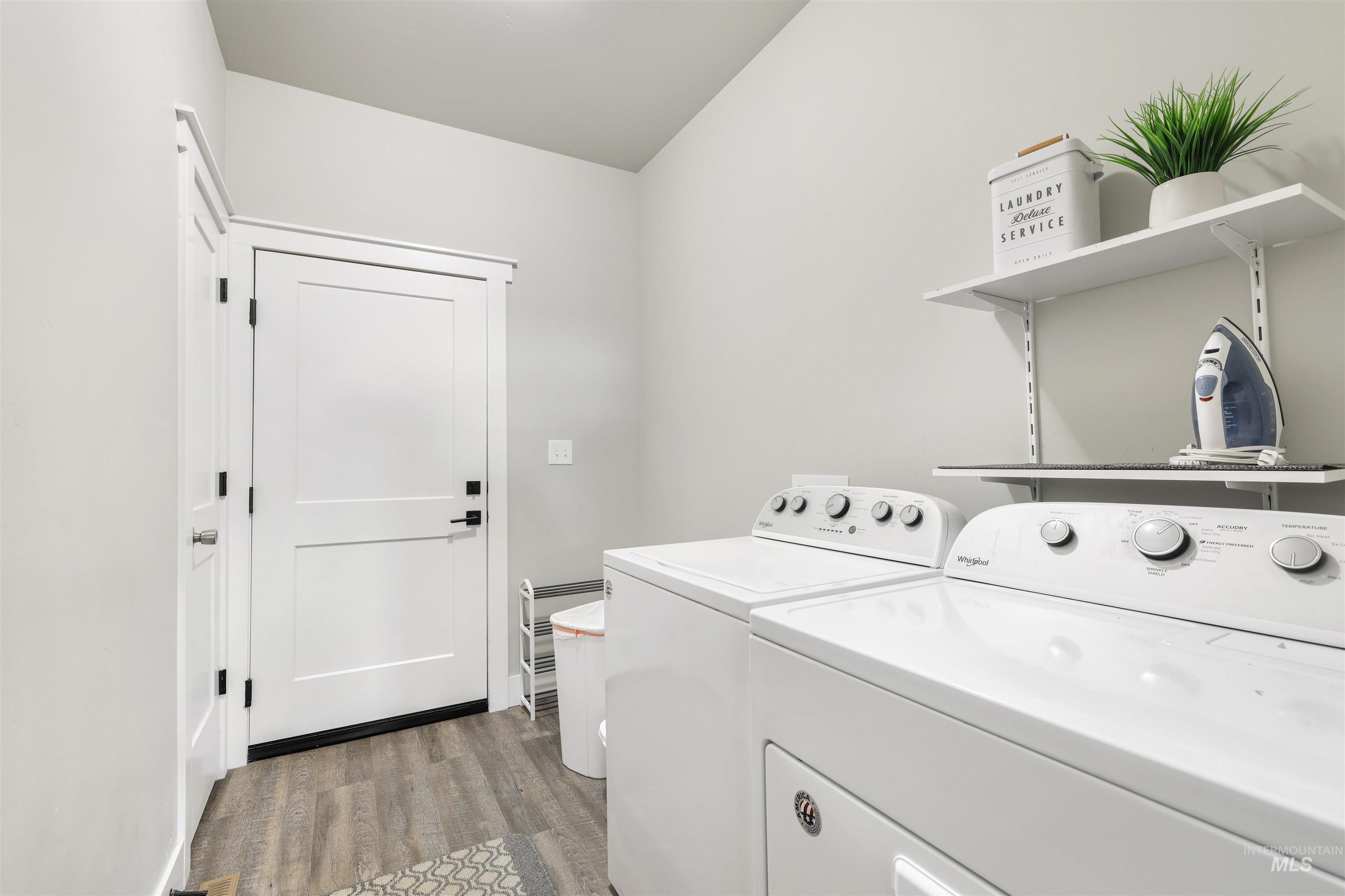 893/899 Shadowleaf, Twin Falls, Idaho 83301, 3 Bedrooms, 2.5 Bathrooms, Residential Income For Sale, Price $750,000,MLS 98977399