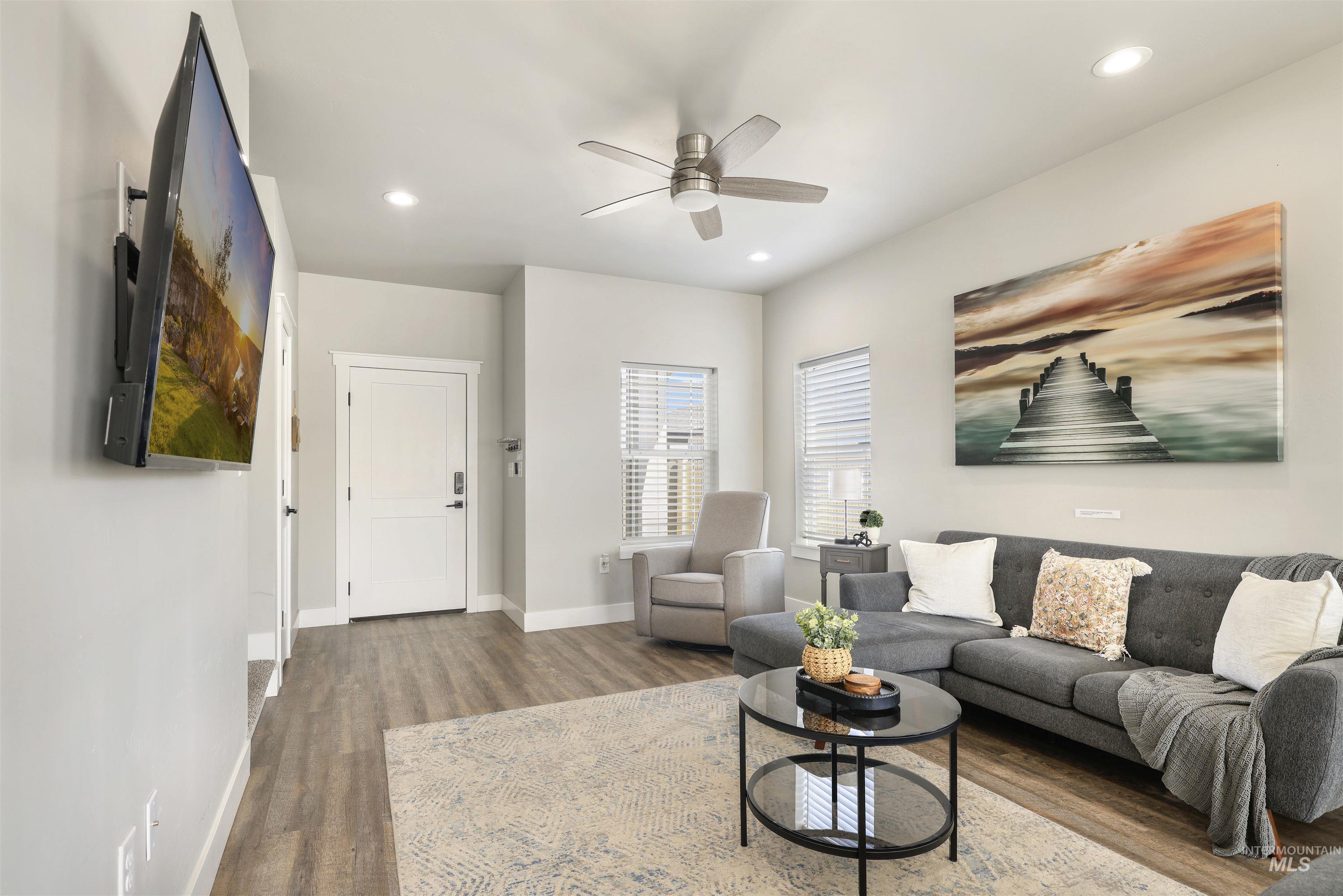 893/899 Shadowleaf, Twin Falls, Idaho 83301, 3 Bedrooms, 2.5 Bathrooms, Residential Income For Sale, Price $750,000,MLS 98977399