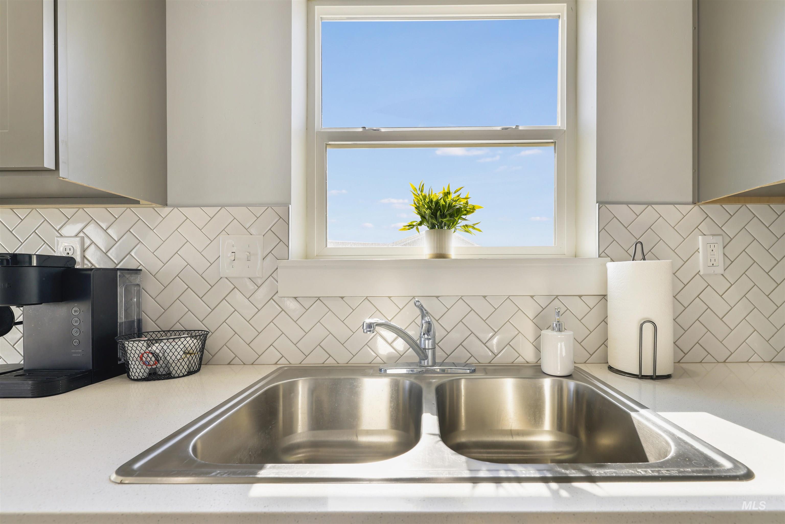 893/899 Shadowleaf, Twin Falls, Idaho 83301, 3 Bedrooms, 2.5 Bathrooms, Residential Income For Sale, Price $750,000,MLS 98977399