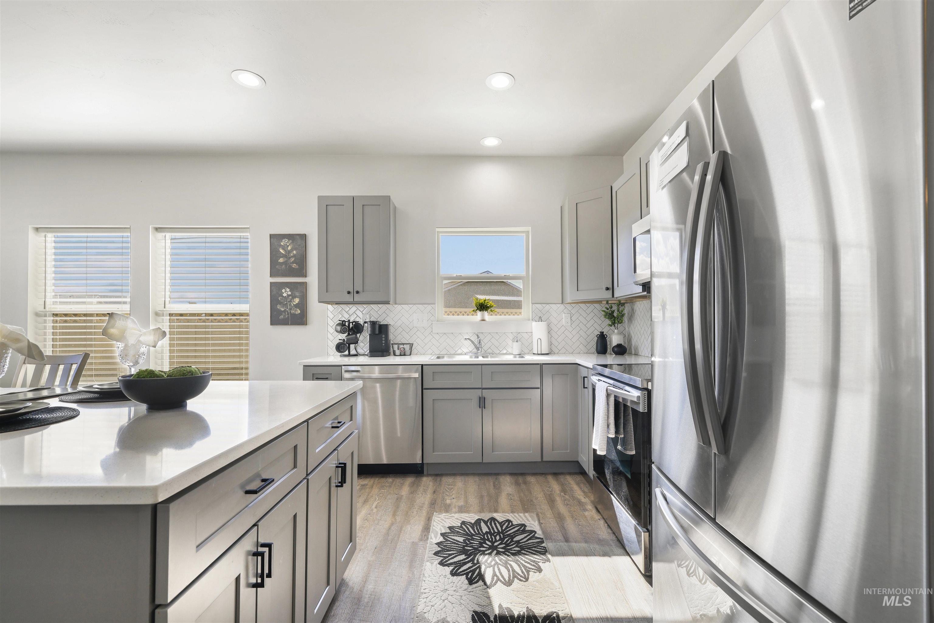 893/899 Shadowleaf, Twin Falls, Idaho 83301, 3 Bedrooms, 2.5 Bathrooms, Residential Income For Sale, Price $750,000,MLS 98977399