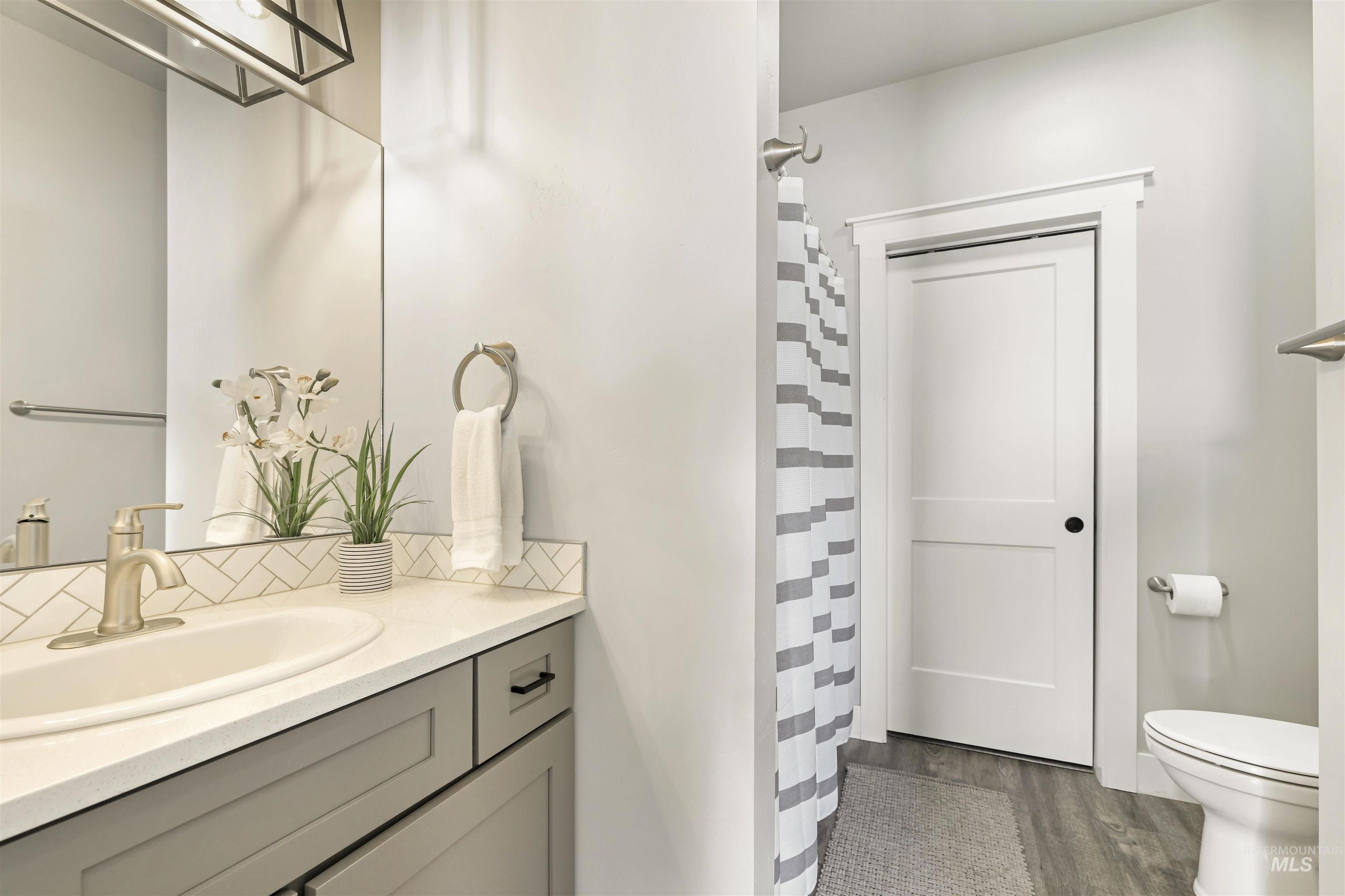 893/899 Shadowleaf, Twin Falls, Idaho 83301, 3 Bedrooms, 2.5 Bathrooms, Residential Income For Sale, Price $750,000,MLS 98977399