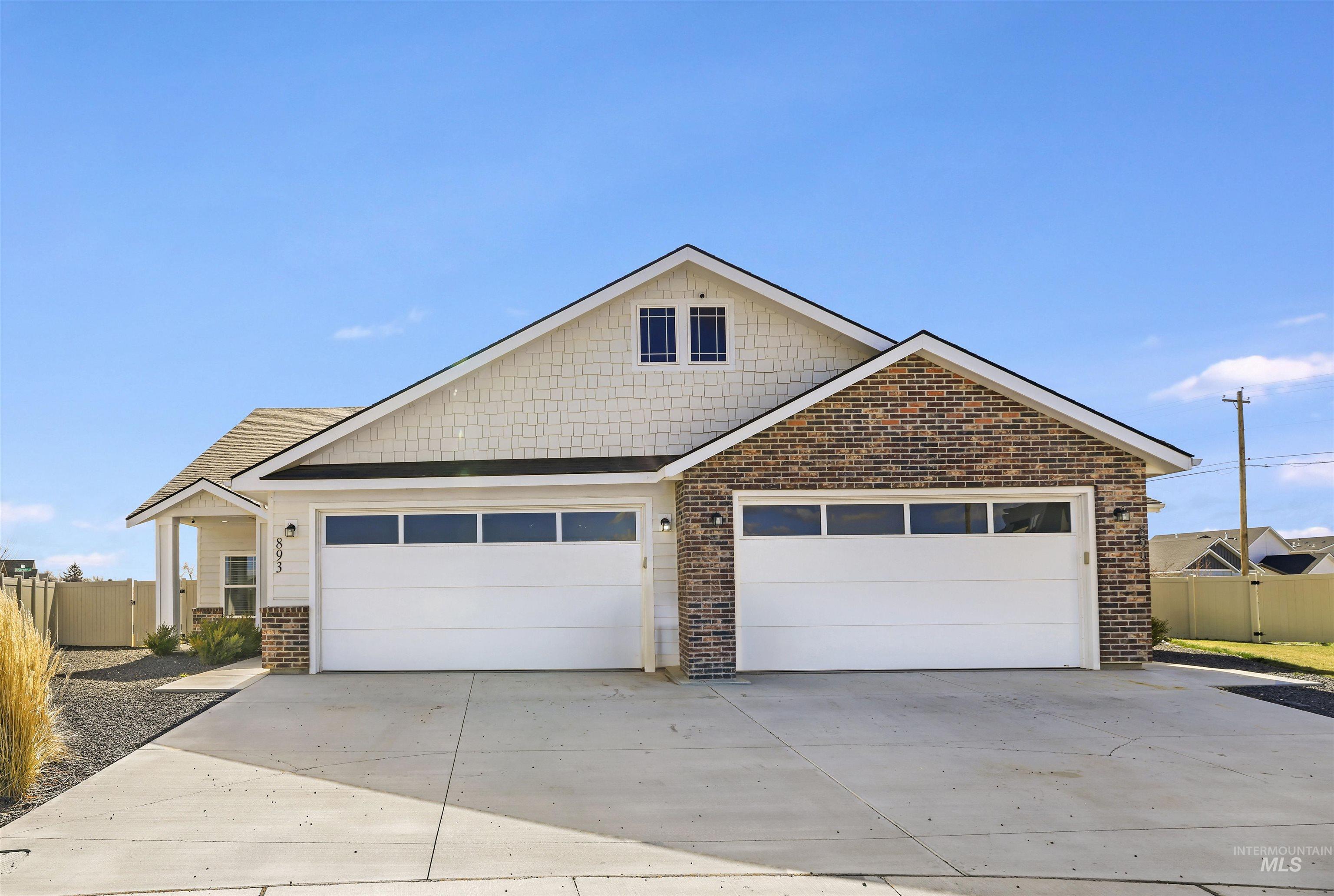 893/899 Shadowleaf, Twin Falls, Idaho 83301, 3 Bedrooms, 2.5 Bathrooms, Residential Income For Sale, Price $750,000,MLS 98977399