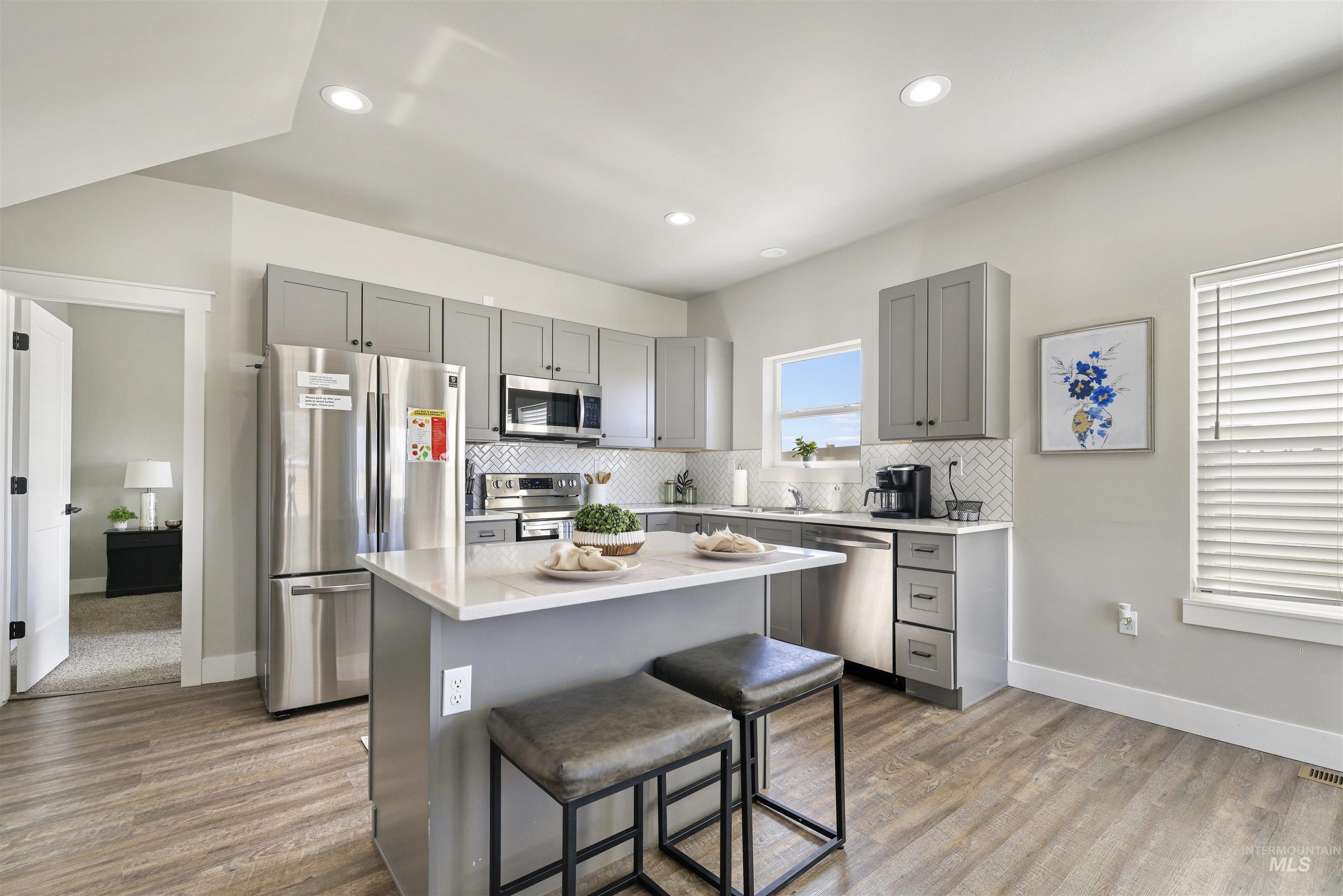 893/899 Shadowleaf, Twin Falls, Idaho 83301, 3 Bedrooms, 2.5 Bathrooms, Residential Income For Sale, Price $750,000,MLS 98977399