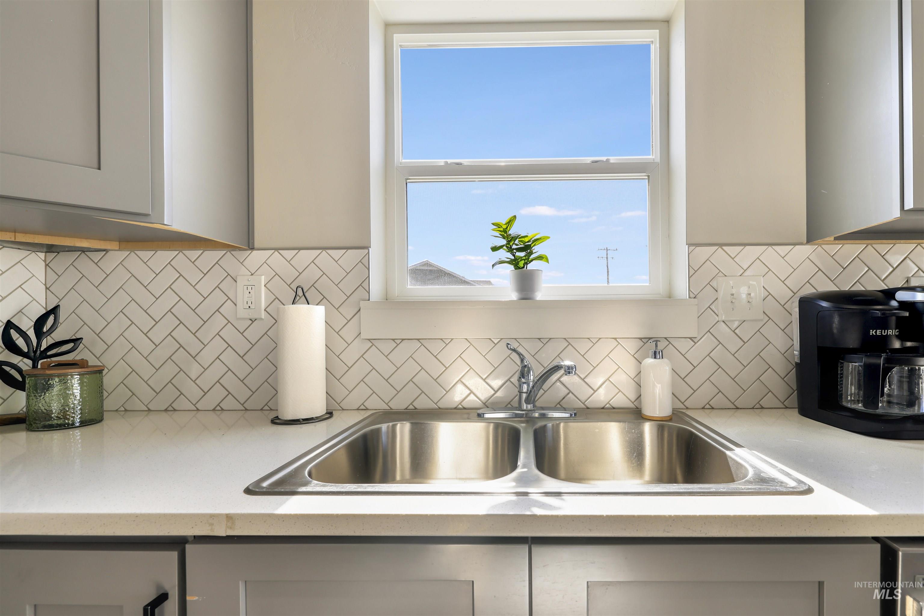 893/899 Shadowleaf, Twin Falls, Idaho 83301, 3 Bedrooms, 2.5 Bathrooms, Residential Income For Sale, Price $750,000,MLS 98977399