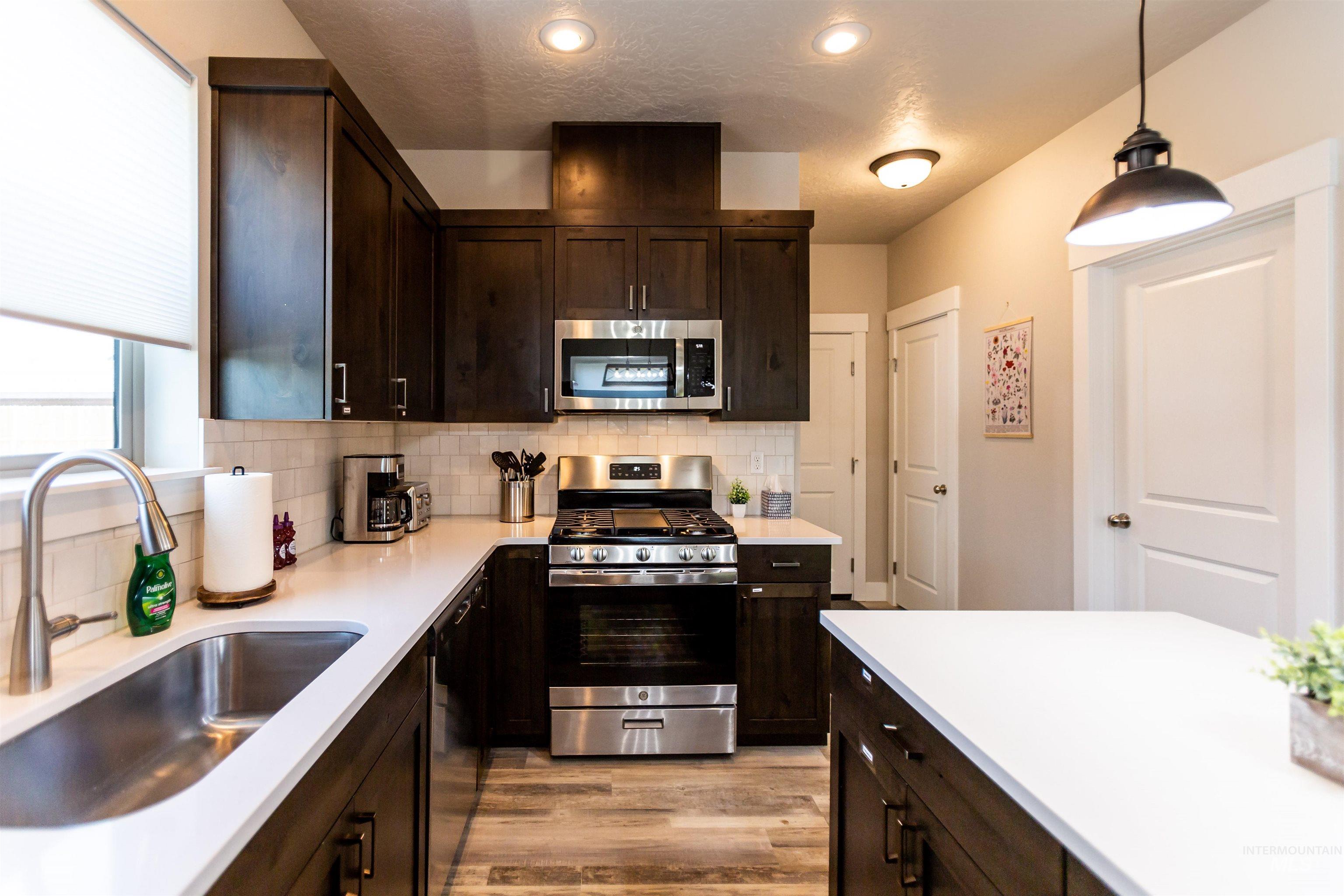 250 E Jordan Street, Donnelly, Idaho 83615, 5 Bedrooms, 3.5 Bathrooms, Residential For Sale, Price $795,000,MLS 98977400