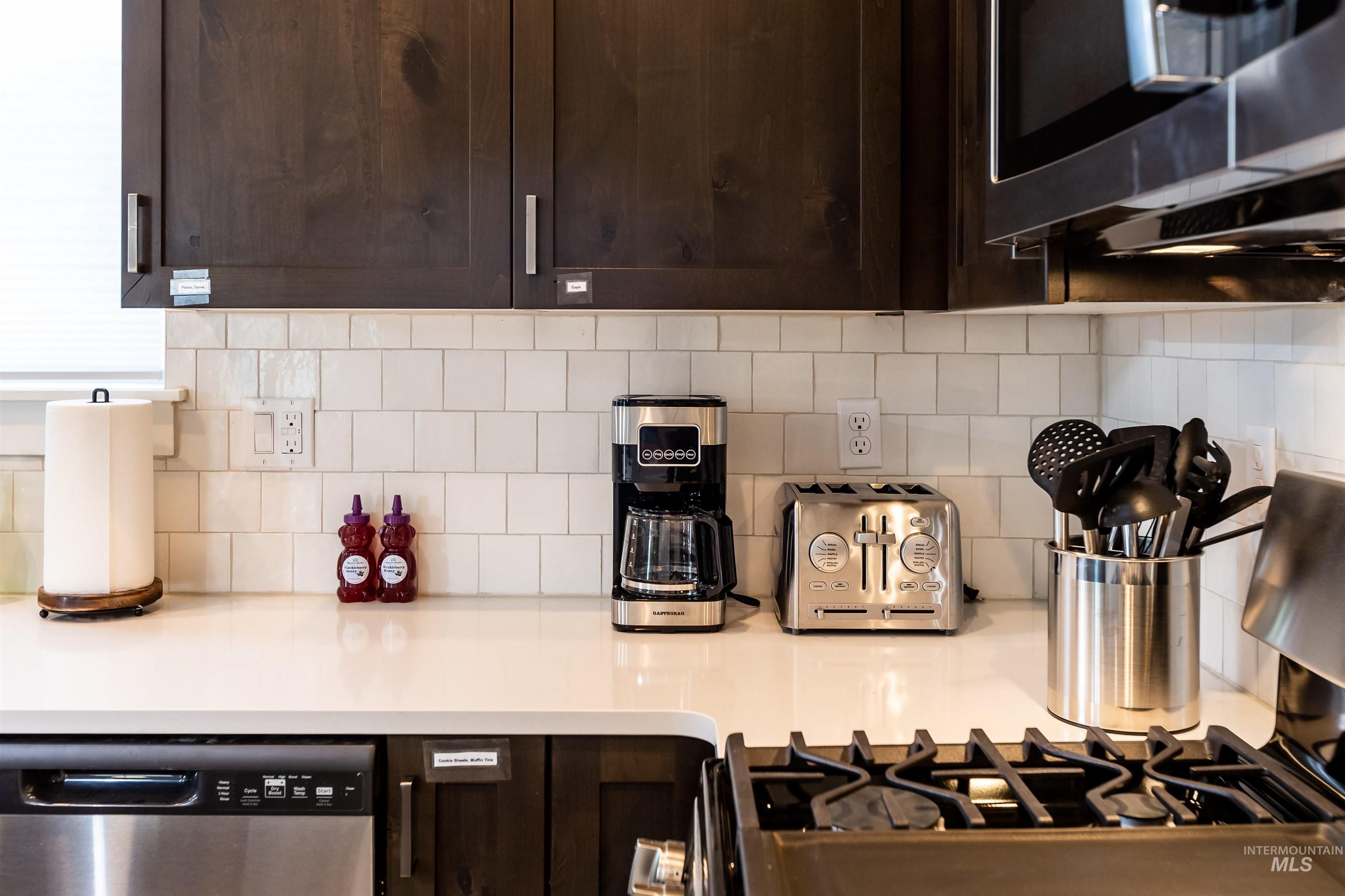 250 E Jordan Street, Donnelly, Idaho 83615, 5 Bedrooms, 3.5 Bathrooms, Residential For Sale, Price $795,000,MLS 98977400