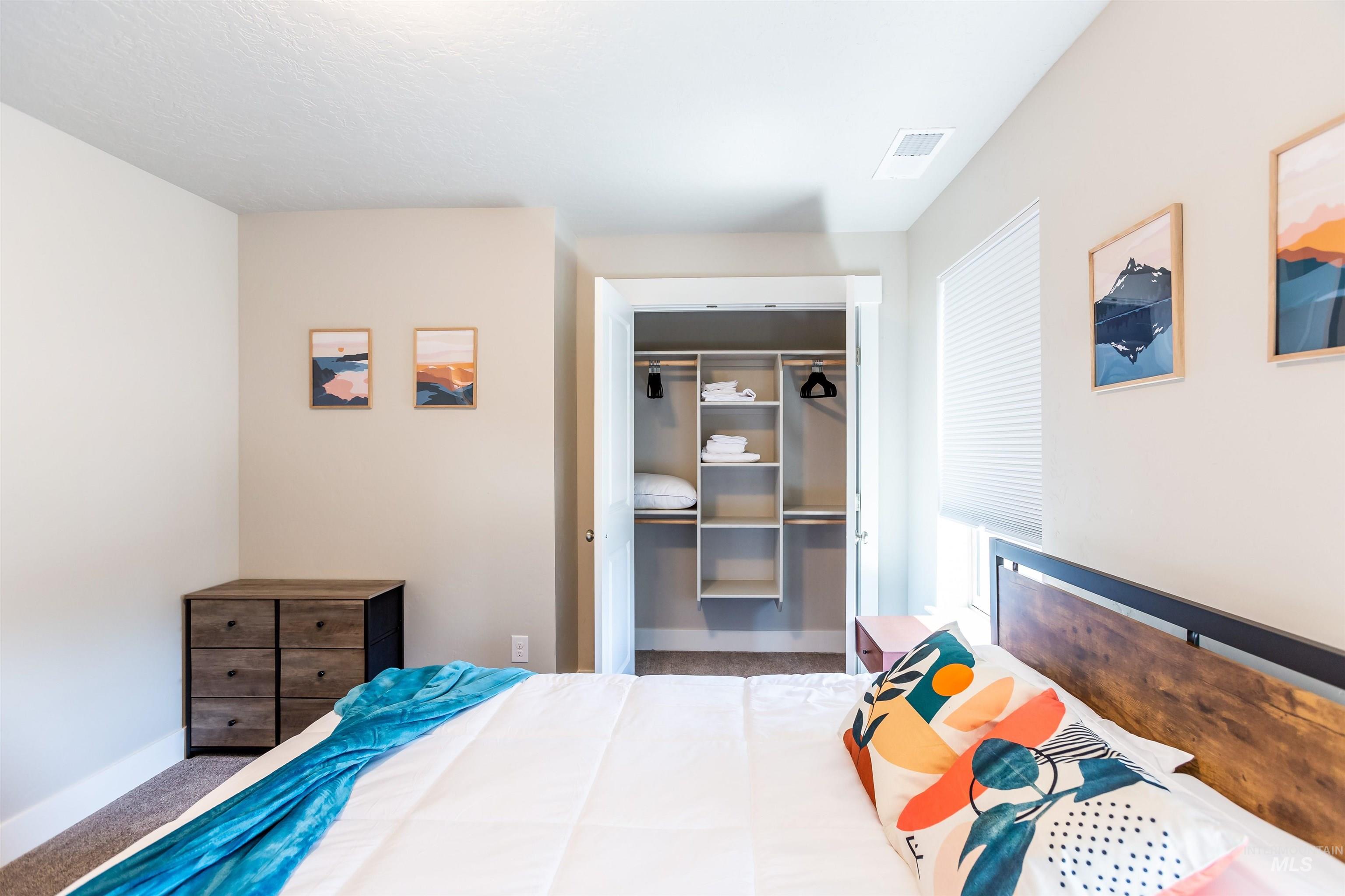 250 E Jordan Street, Donnelly, Idaho 83615, 5 Bedrooms, 3.5 Bathrooms, Residential For Sale, Price $795,000,MLS 98977400