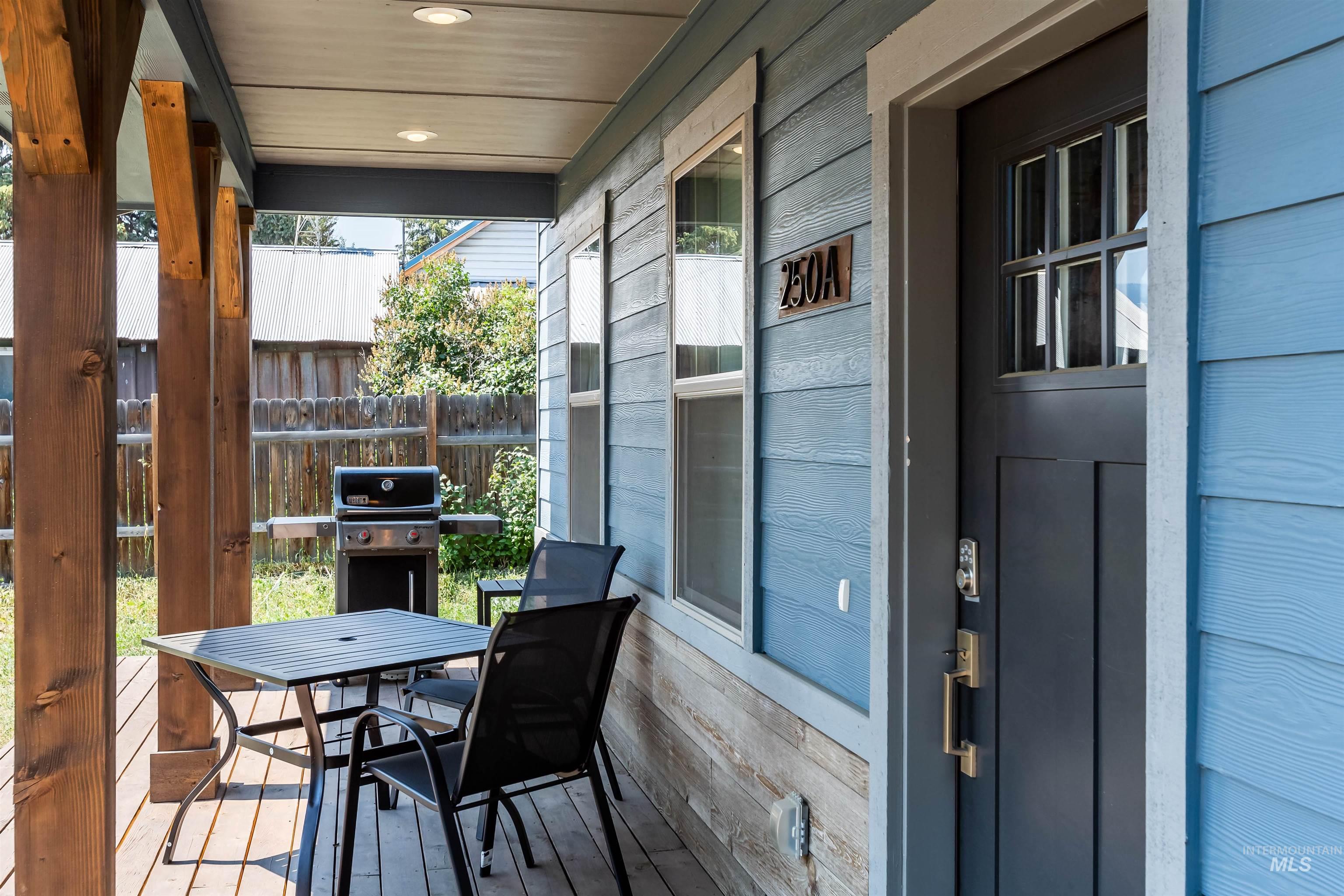 250 E Jordan Street, Donnelly, Idaho 83615, 5 Bedrooms, 3.5 Bathrooms, Residential For Sale, Price $795,000,MLS 98977400