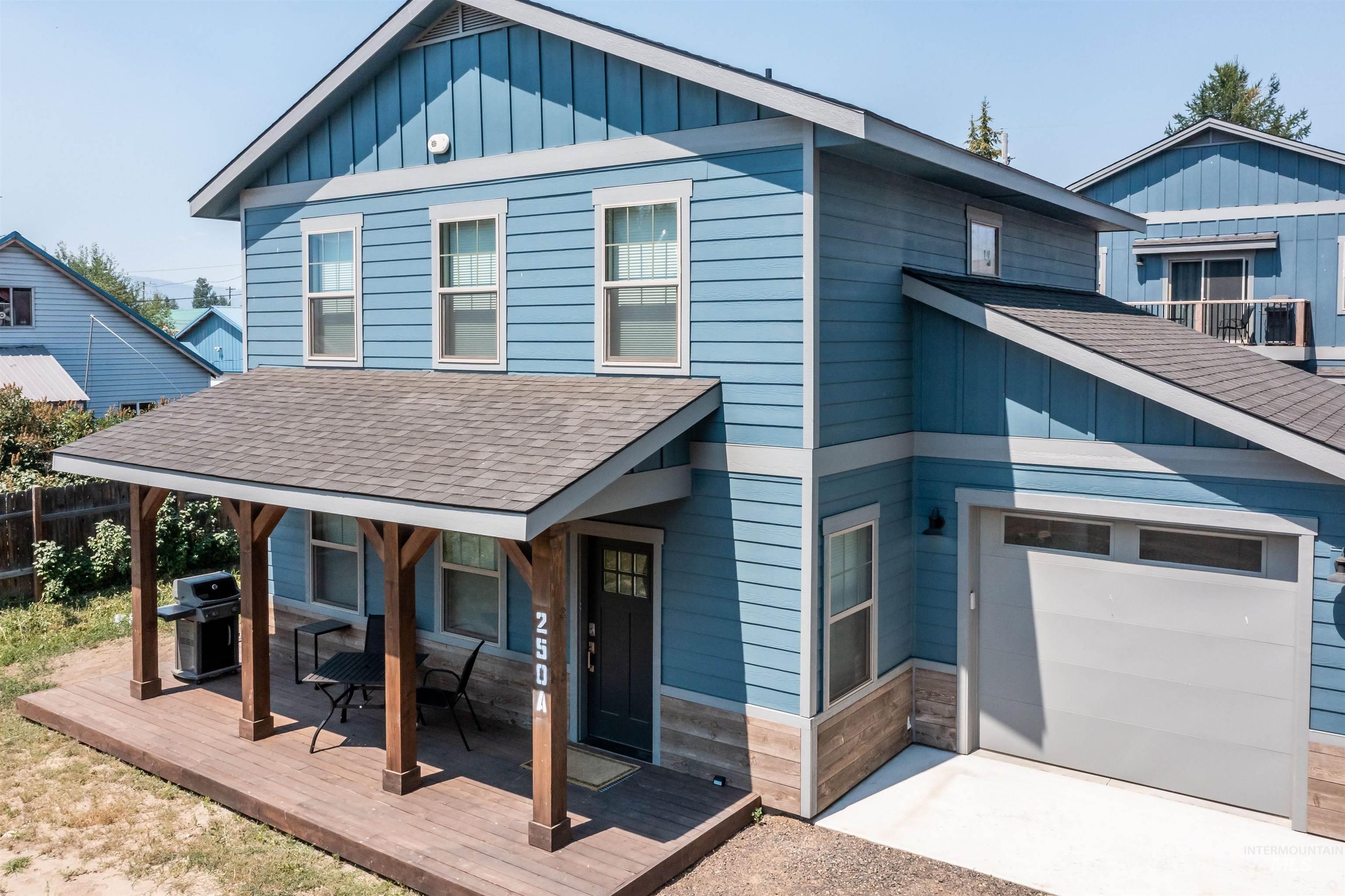 250 E Jordan Street, Donnelly, Idaho 83615, 5 Bedrooms, 3.5 Bathrooms, Residential For Sale, Price $795,000,MLS 98977400