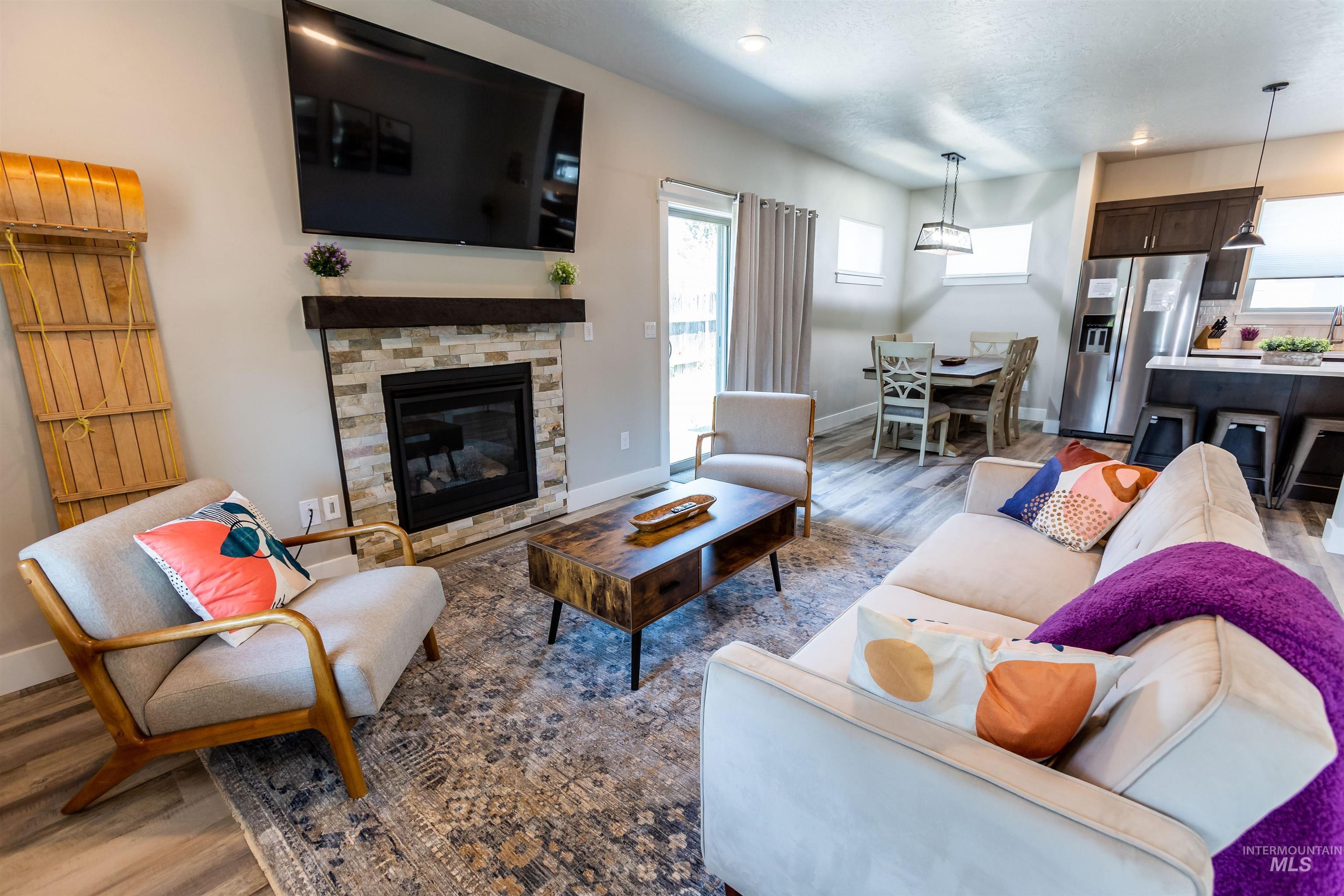 250 E Jordan Street, Donnelly, Idaho 83615, 5 Bedrooms, 3.5 Bathrooms, Residential For Sale, Price $795,000,MLS 98977400