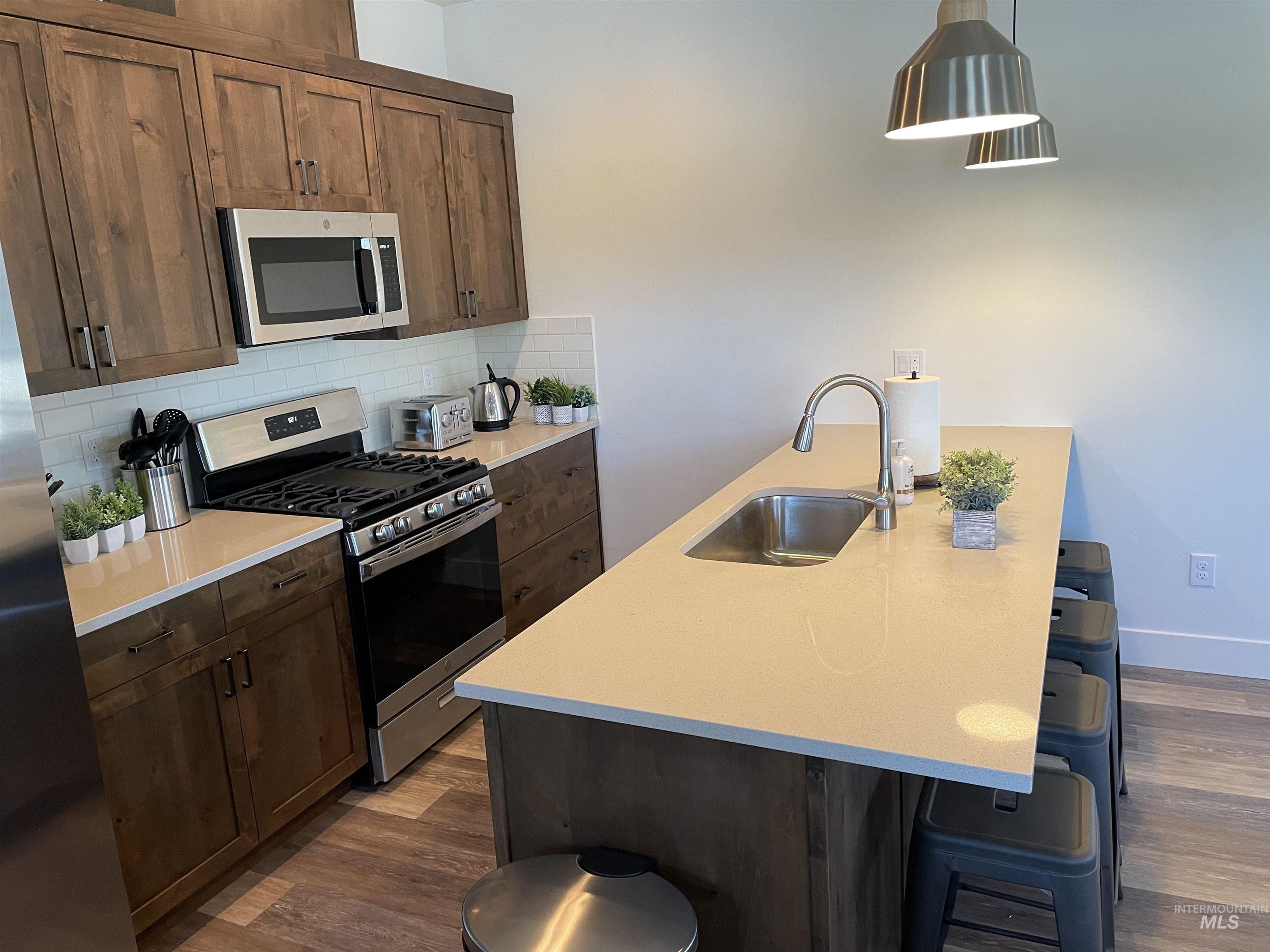 250 E Jordan Street, Donnelly, Idaho 83615, 5 Bedrooms, 3.5 Bathrooms, Residential For Sale, Price $795,000,MLS 98977400