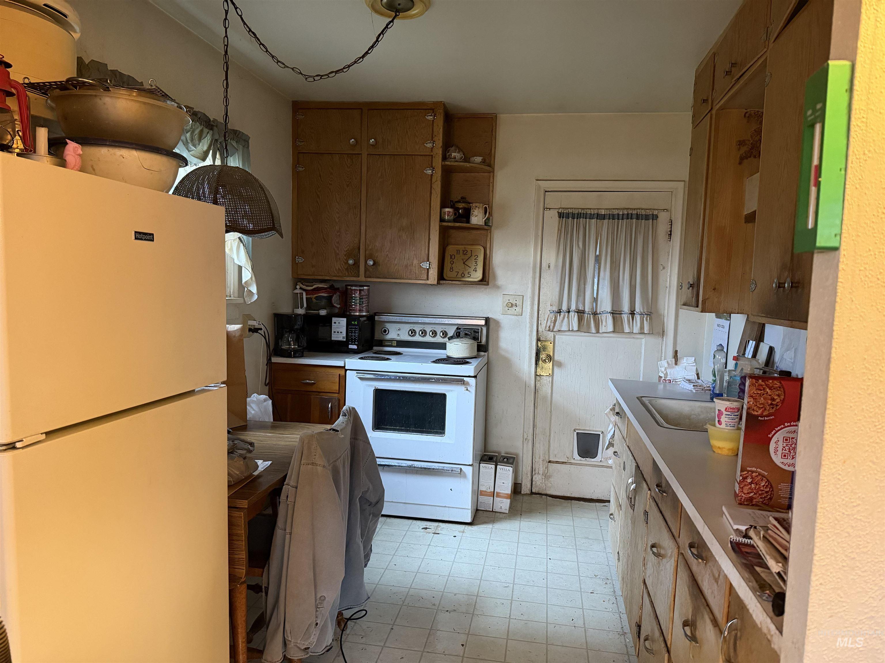 3525 13th st, Lewiston, Idaho 83501, 2 Bedrooms, 1 Bathroom, Residential For Sale, Price $219,000, 98977403