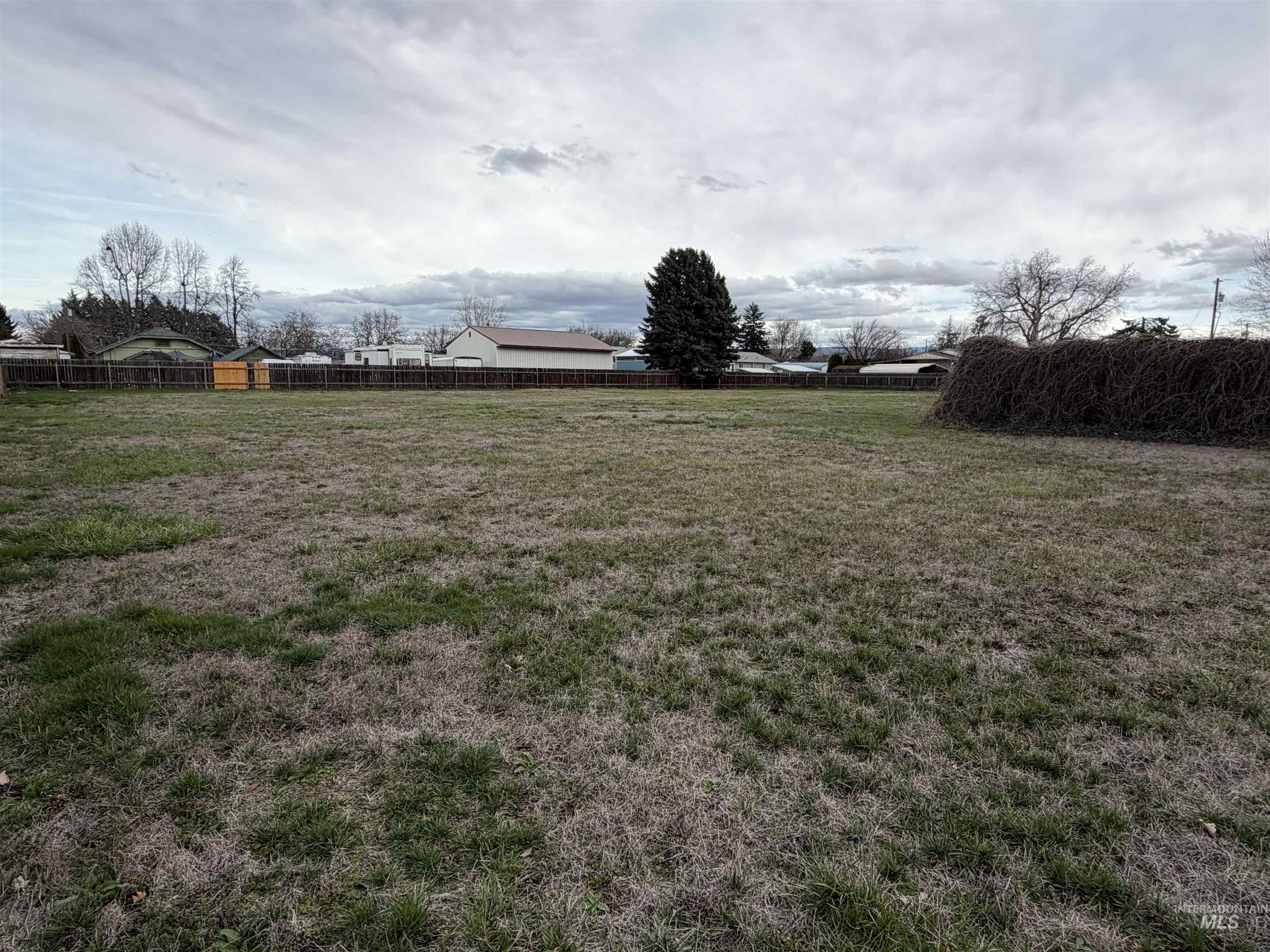 3525 13th st, Lewiston, Idaho 83501, 2 Bedrooms, 1 Bathroom, Residential For Sale, Price $219,000, 98977403