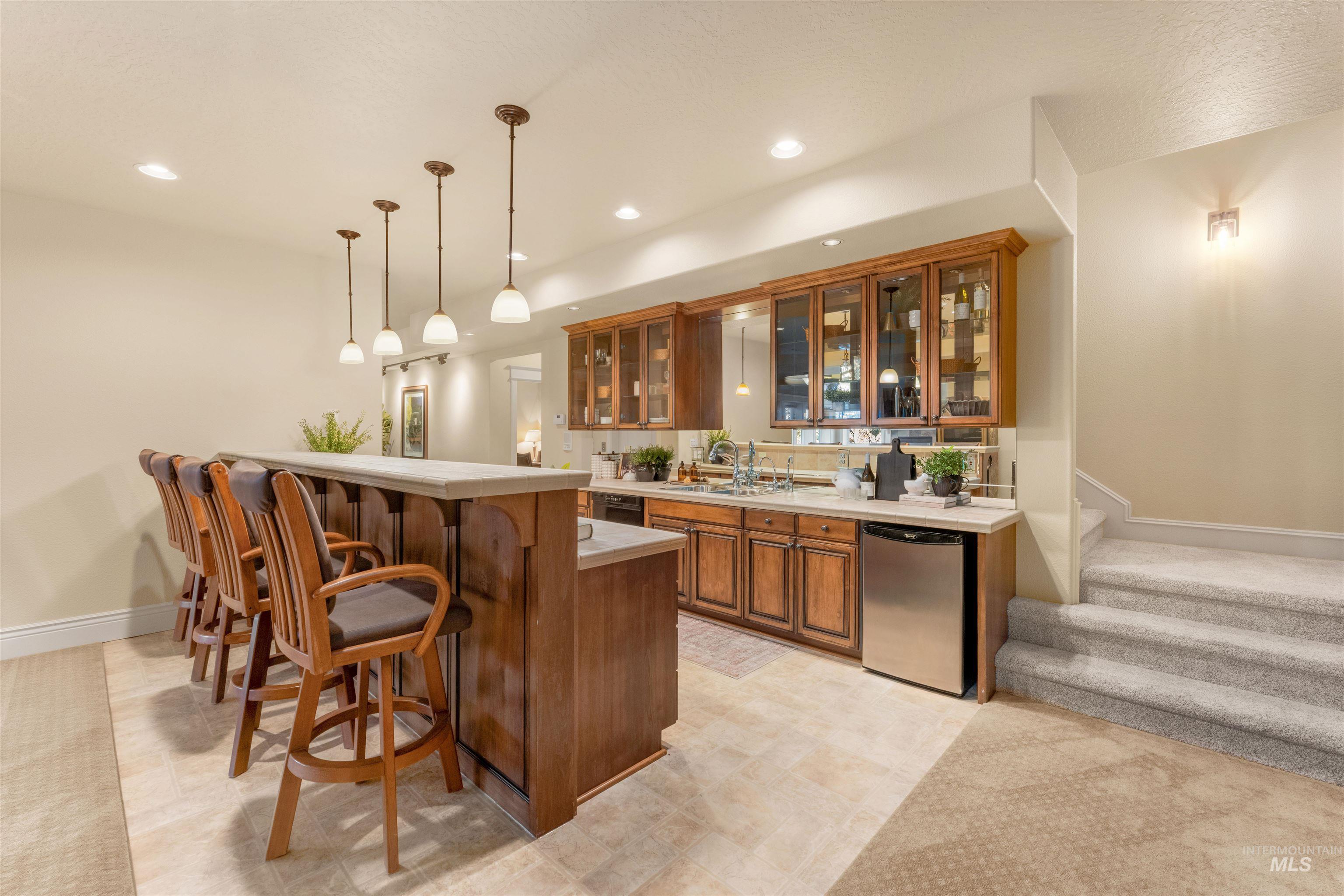 3842 E Vantage Pointe Ln, Meridian, Idaho 83642, 4 Bedrooms, 5 Bathrooms, Residential For Sale, Price $1,998,000, 98977404