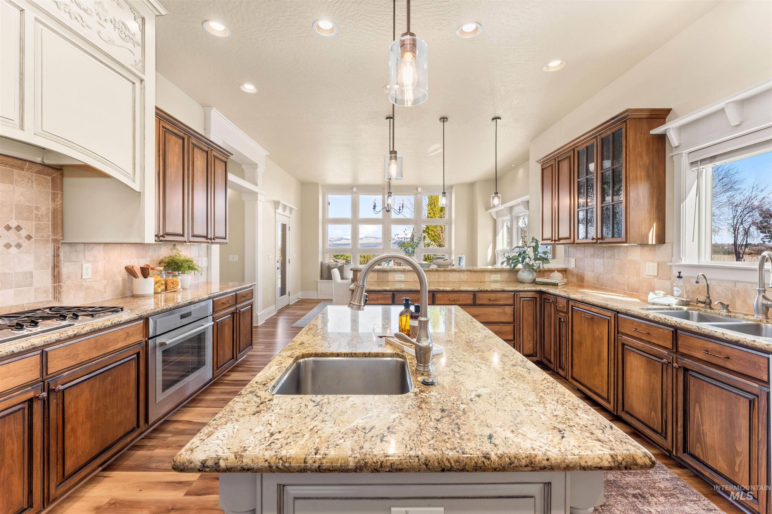 3842 E Vantage Pointe Ln, Meridian, Idaho 83642, 4 Bedrooms, 5 Bathrooms, Residential For Sale, Price $1,998,000, 98977404