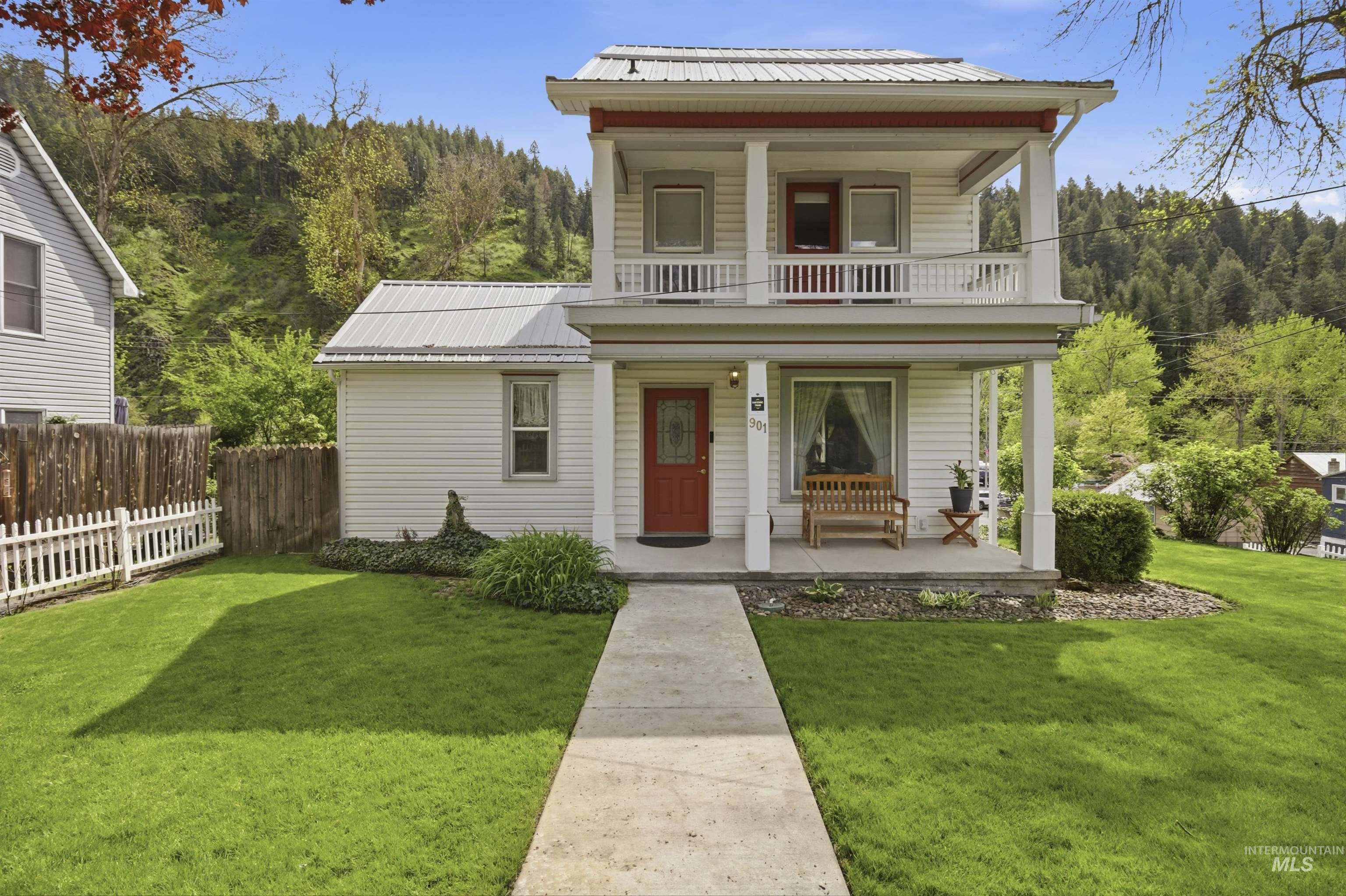 901 E Main St, Kendrick, Idaho 83537, 5 Bedrooms, 3.5 Bathrooms, Residential For Sale, Price $479,000, 98977407