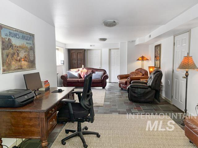 901 E Main St, Kendrick, Idaho 83537, 5 Bedrooms, 3.5 Bathrooms, Residential For Sale, Price $489,000, 98977407