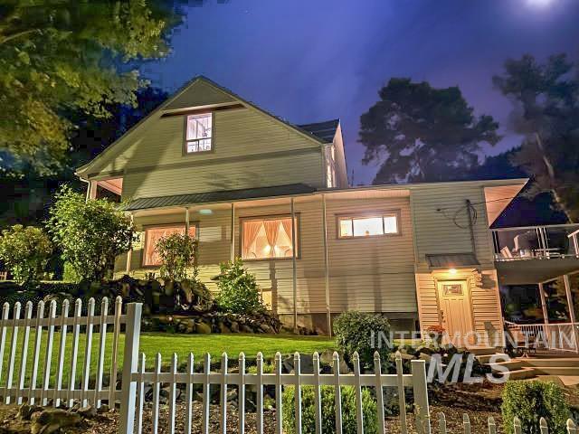 901 E Main St, Kendrick, Idaho 83537, 5 Bedrooms, 3.5 Bathrooms, Residential For Sale, Price $489,000, 98977407