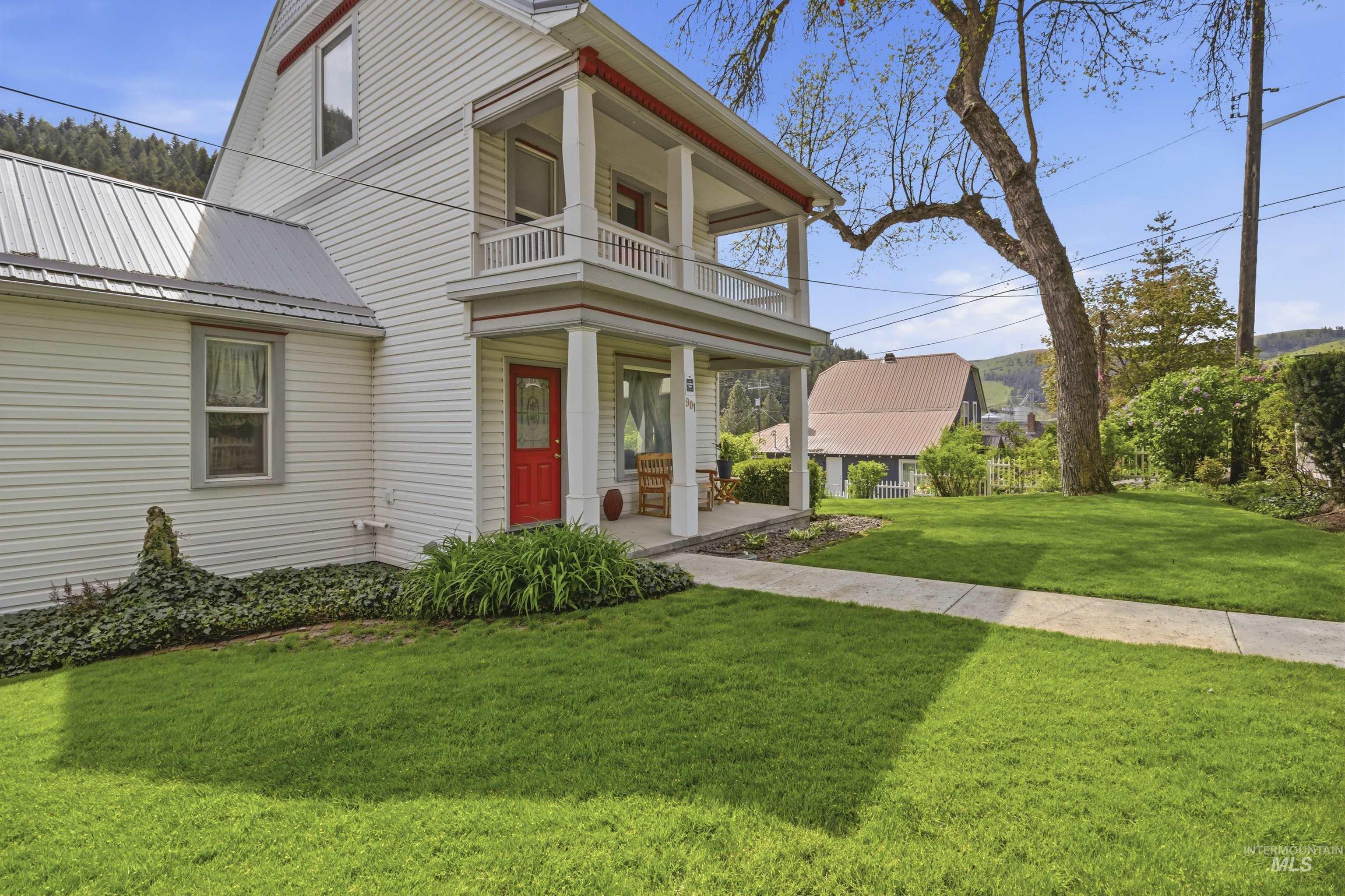 901 E Main St, Kendrick, Idaho 83537, 5 Bedrooms, 3.5 Bathrooms, Residential For Sale, Price $479,000, 98977407