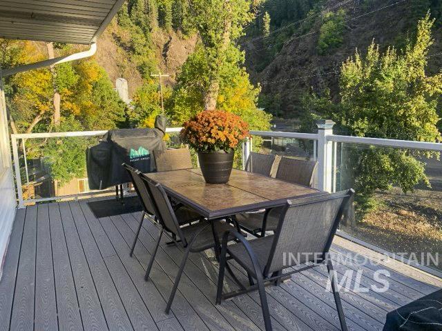 901 E Main St, Kendrick, Idaho 83537, 5 Bedrooms, 3.5 Bathrooms, Residential For Sale, Price $489,000, 98977407