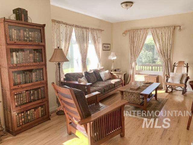 901 E Main St, Kendrick, Idaho 83537, 5 Bedrooms, 3.5 Bathrooms, Residential For Sale, Price $489,000, 98977407