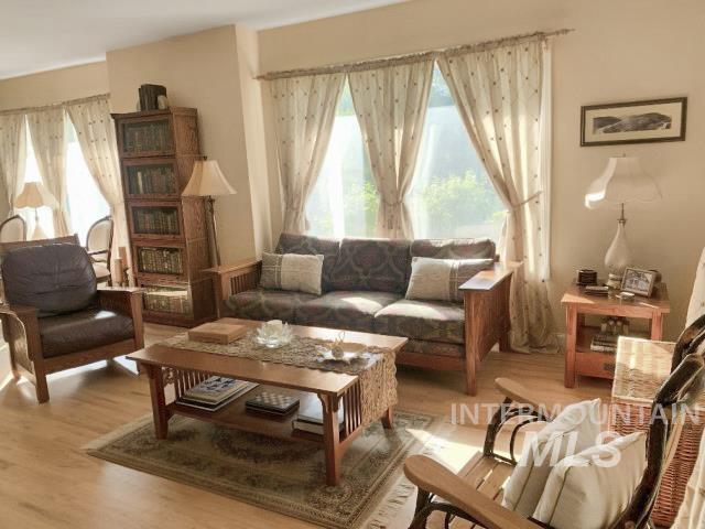 901 E Main St, Kendrick, Idaho 83537, 5 Bedrooms, 3.5 Bathrooms, Residential For Sale, Price $489,000, 98977407