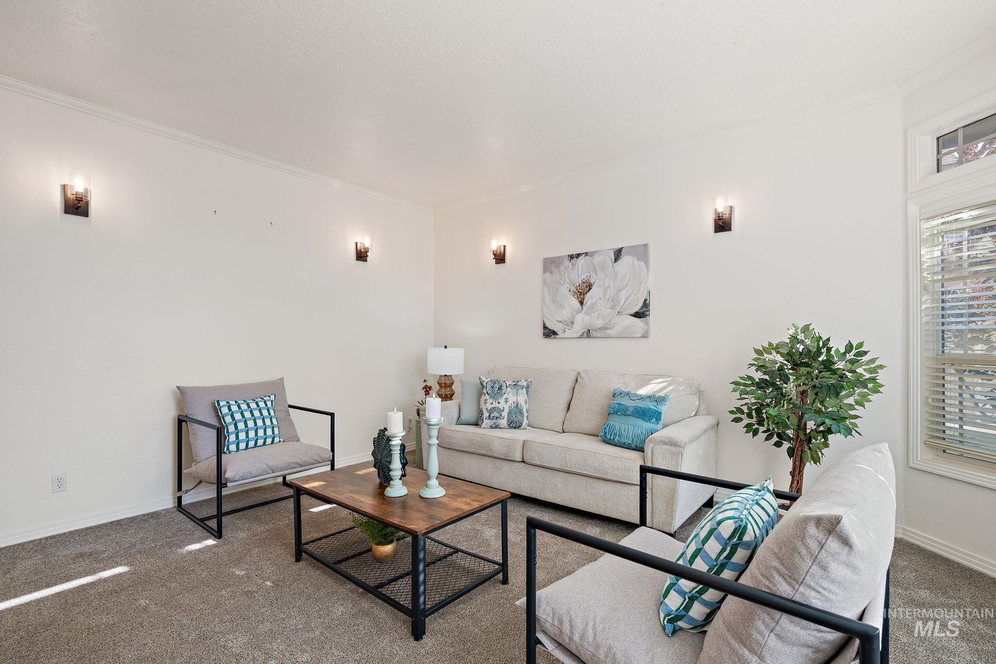 2205 N Aaronmink Way, Meridian, Idaho 83646, 3 Bedrooms, 2 Bathrooms, Residential For Sale, Price $619,000, 98977408