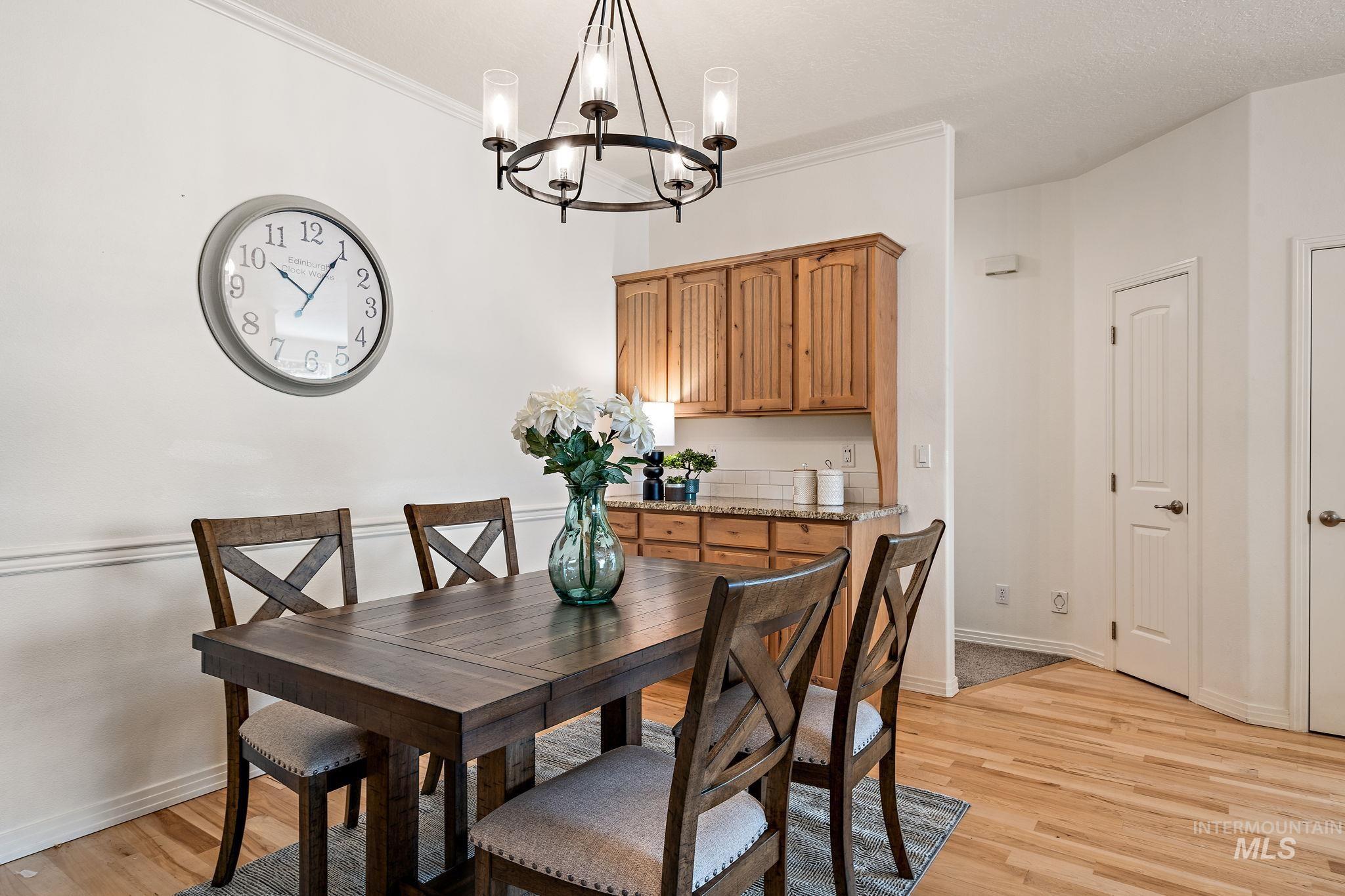 2205 N Aaronmink Way, Meridian, Idaho 83646, 3 Bedrooms, 2 Bathrooms, Residential For Sale, Price $619,000, 98977408